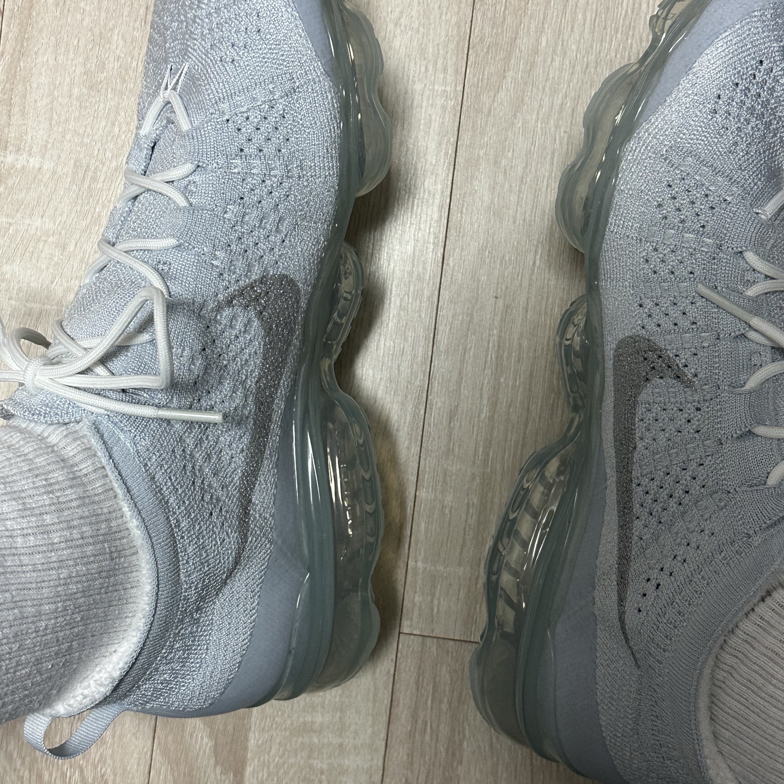 Nike Air VaporMax 2023 Flyknit Pure Platinum 착용 스타일