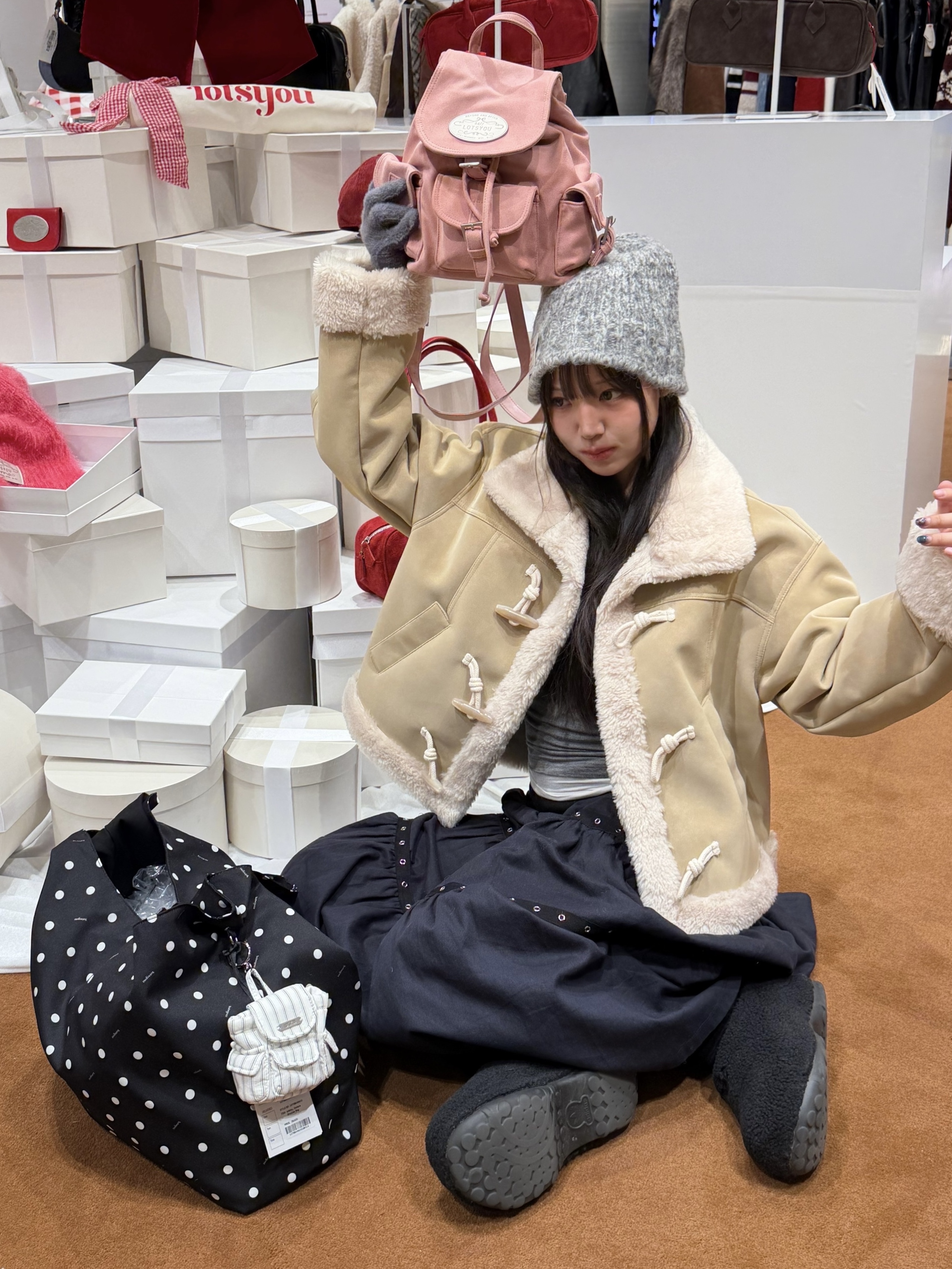 [예약 배송] LOTS YOU Nostalgia Chubby Backpack Pink, (W) Adidas Adifom Stan Mule Core Black Cloud White 착용 스타일 - 1