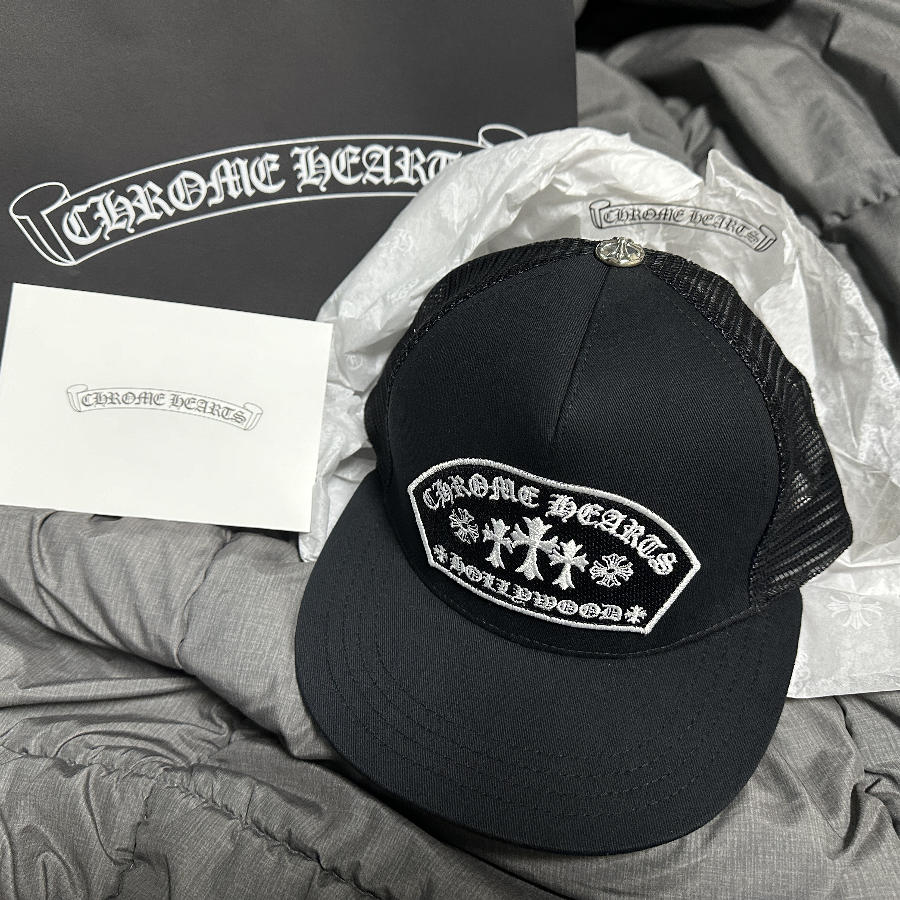 Chrome Hearts King Taco Mesh Trucker Hat Black 착용 스타일