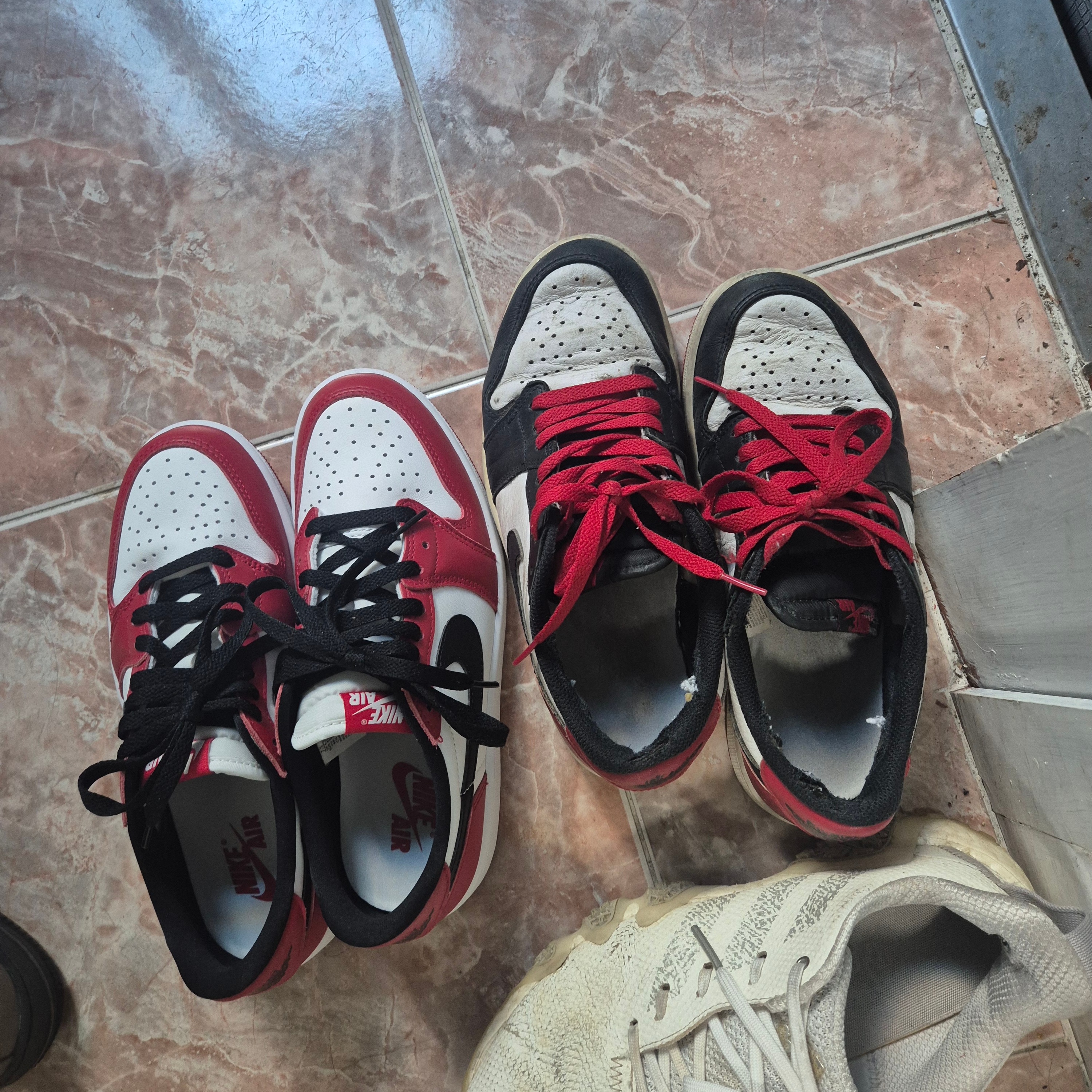 Jordan 1 Retro Low OG Chicago, Jordan 1 Retro Low OG Black Toe 착용 스타일