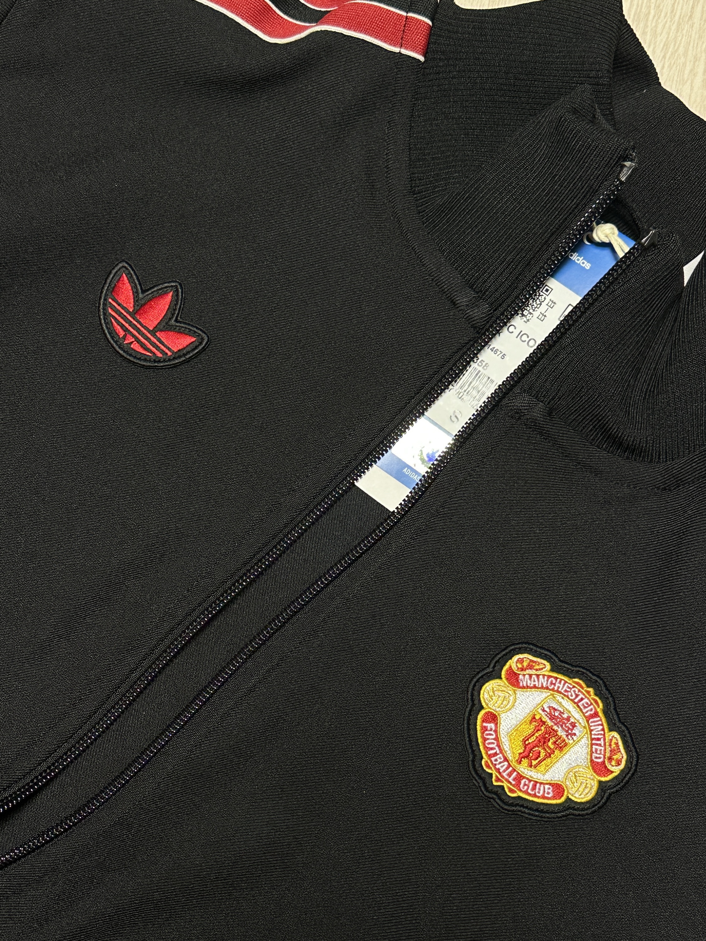 Adidas Manchester United Terrace Icon Track Top Black - KR Sizing 착용 스타일 - 4