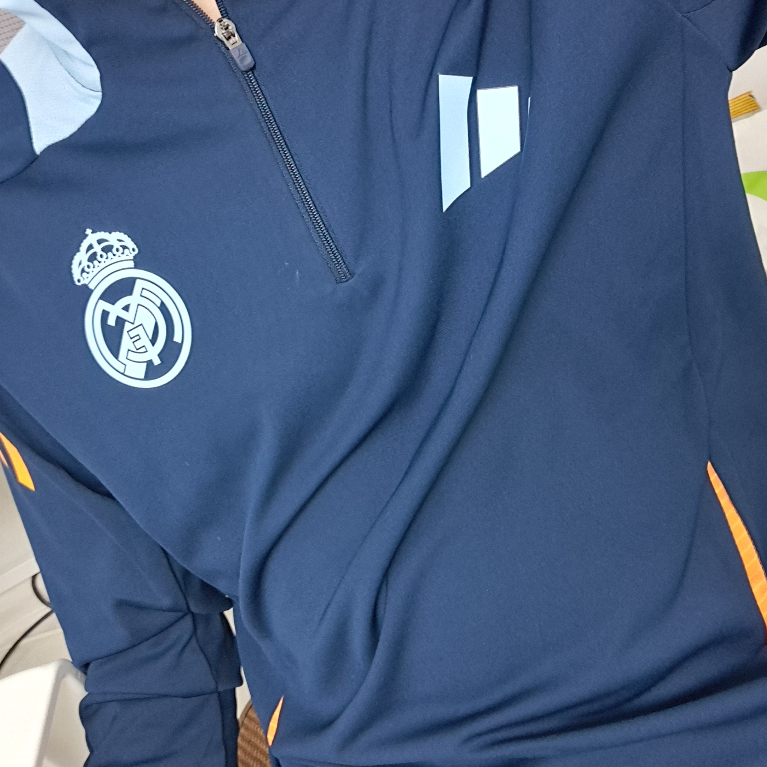 Adidas Real Madrid Tiro 24 Competition Training Top Team Navy Blue 2 Crew Orange - KR Sizing 착용 스타일