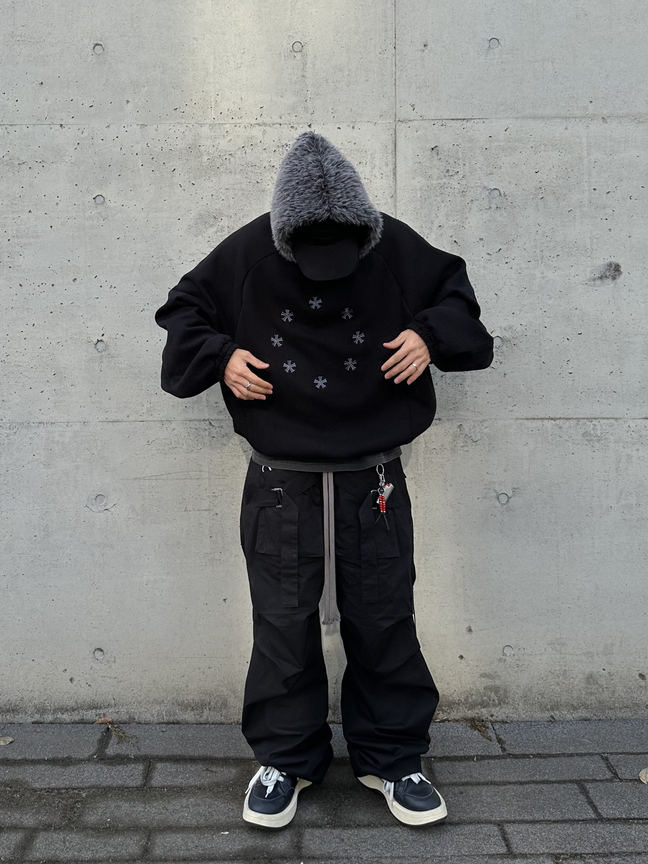 Wapworks Wide Safety Cargo Pants Black, Converse x Drkshdw Turbowpn Black Cream 착용 스타일 - 4