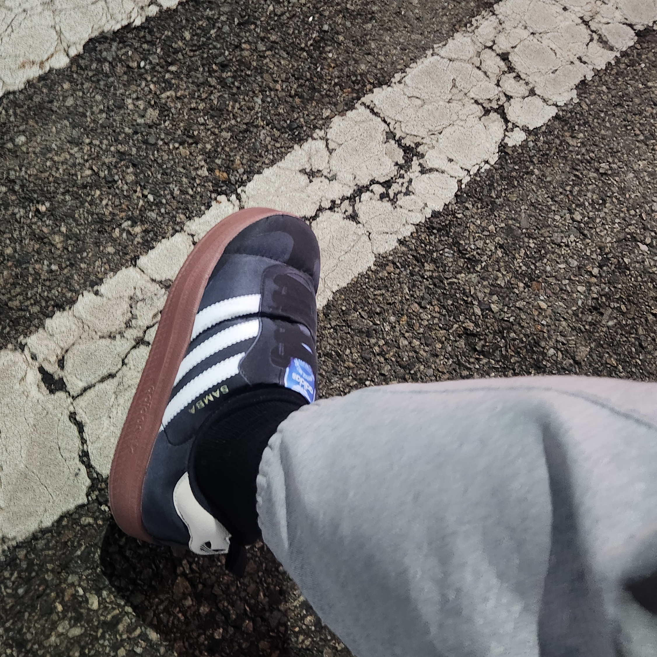 Adidas Puffylette Samba Core Black 착용 스타일