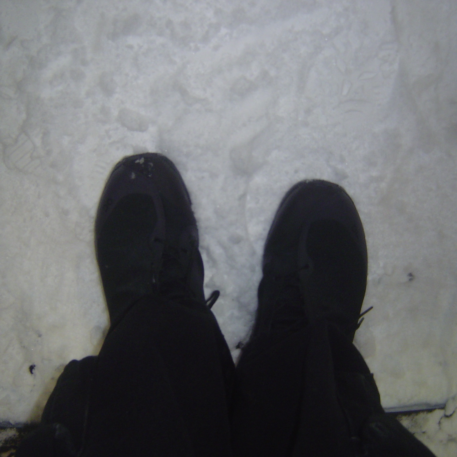 On Running x Post Archive Faction (Paf) Cloudventure Peak All Black 착용 스타일 - 2