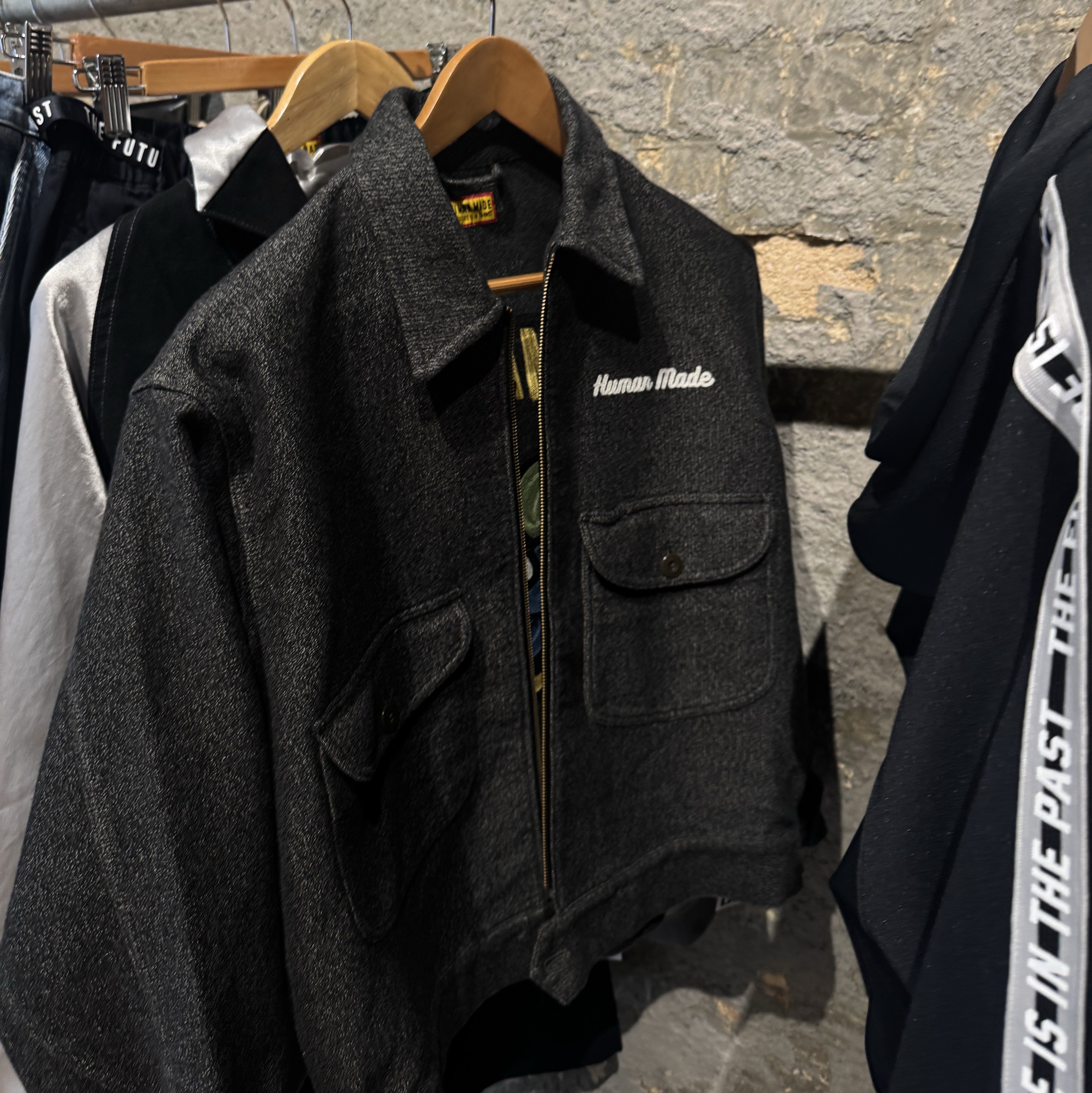 Human Made Zip-Up Work Jacket Gray 착용 스타일 - 2