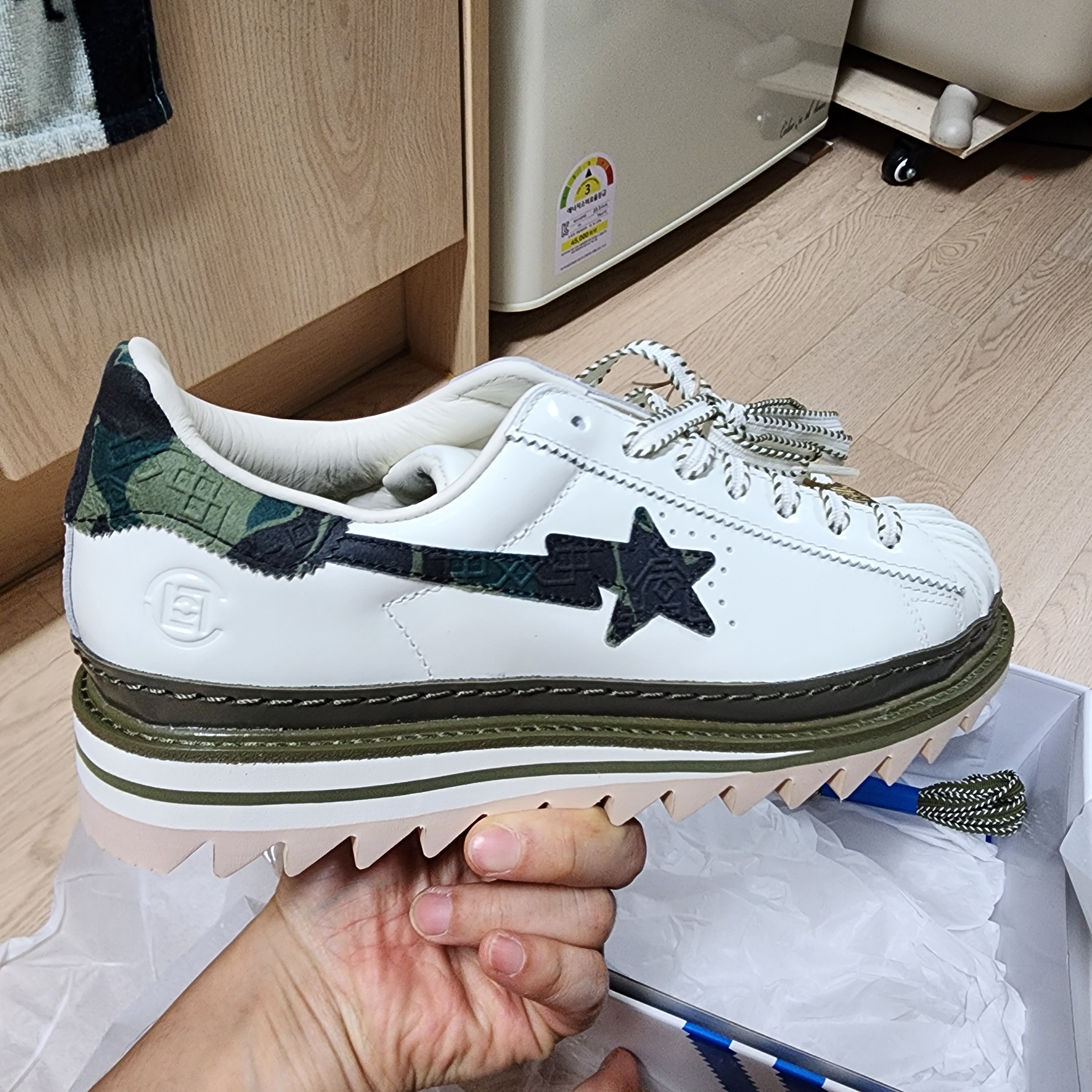 Adidas x BAPE x Edison Chen Clot Superstar Off White Branch 착용 스타일 - 1