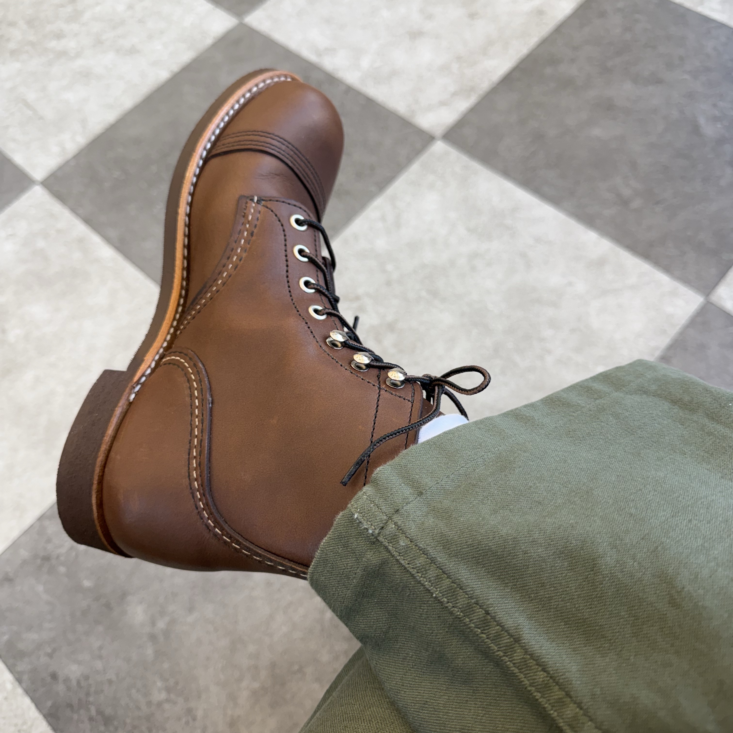 Red Wing Iron Ranger 8111 Amber Harness - D, Barbour Bedale Wax Jacket Sage 착용 스타일 - 4