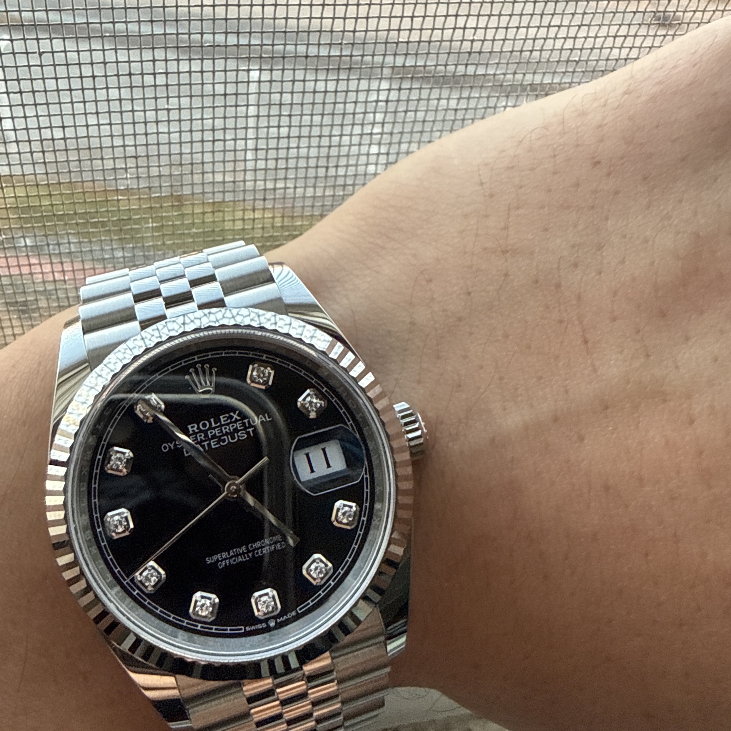 Rolex Datejust 36mm 126234 Bright Black Diamond-Set Jubilee 착용 스타일 - 1