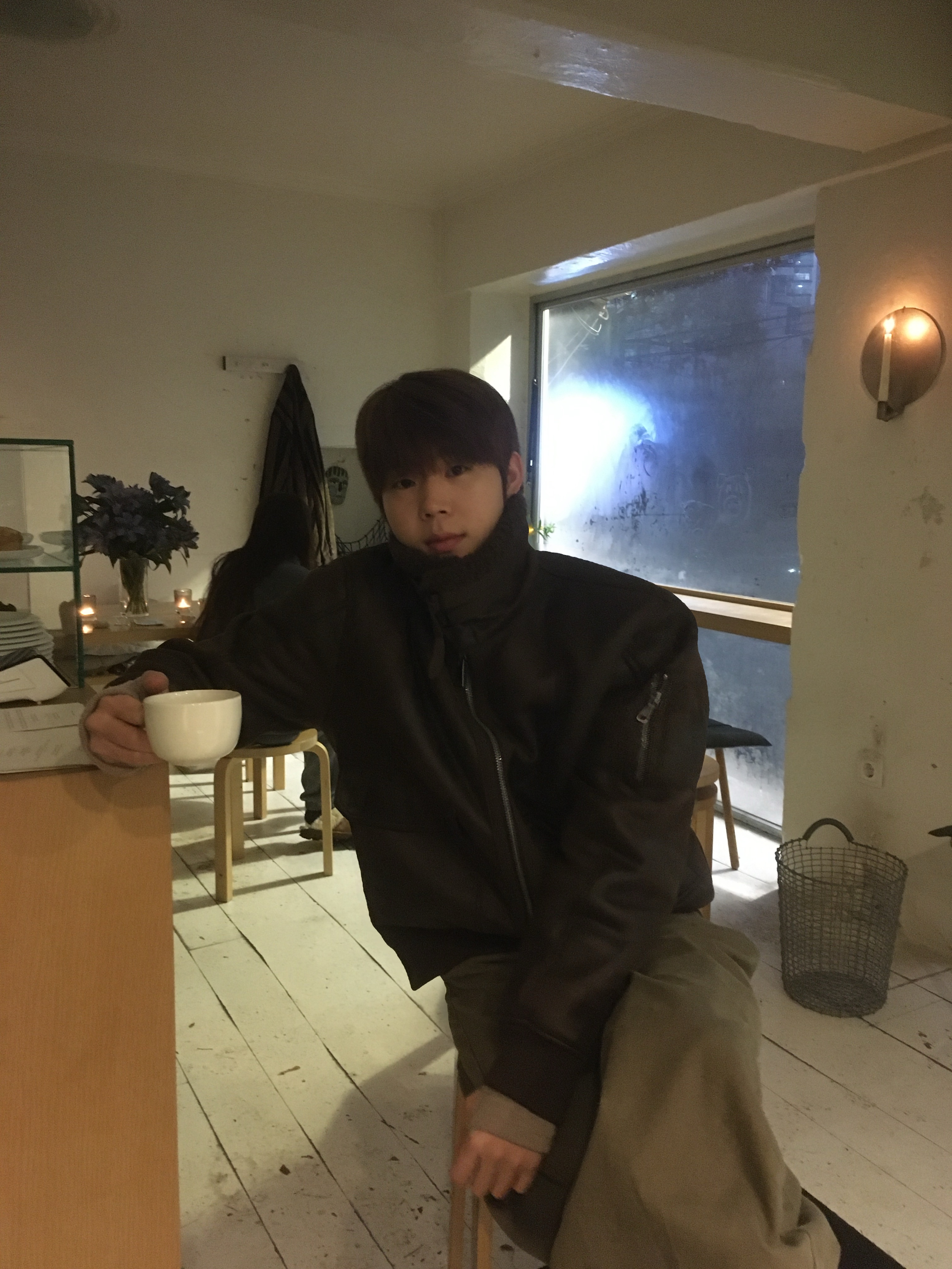 Dr. Martens 1461 Crazy Horse Dark Brown 착용 스타일 - 2