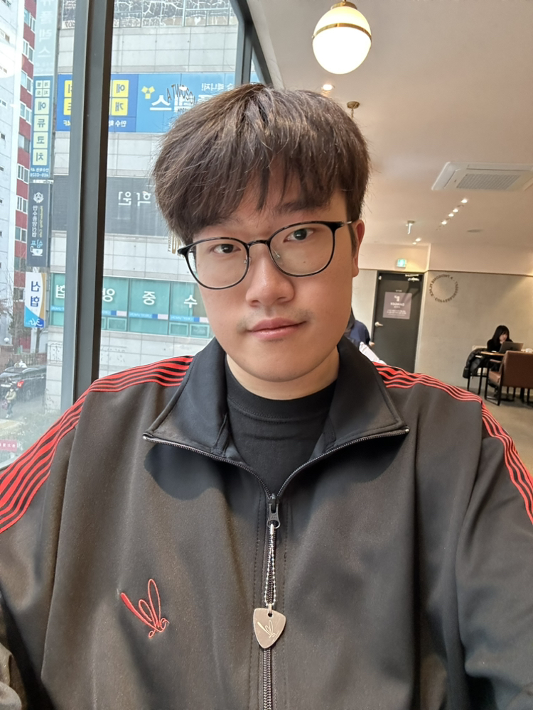 KREAM 프로필 이미지