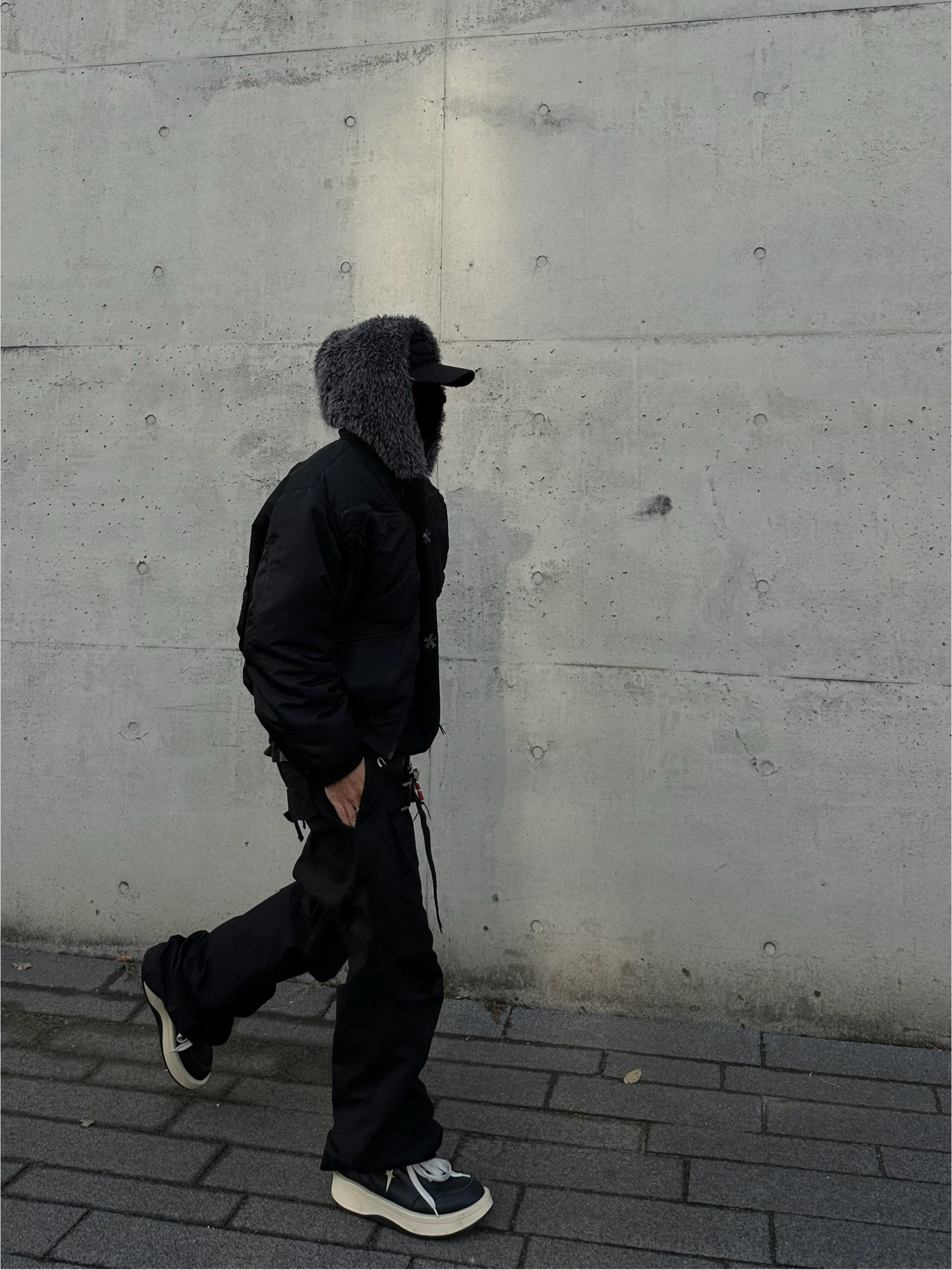 Wapworks Wide Safety Cargo Pants Black, Converse x Drkshdw Turbowpn Black Cream 착용 스타일 - 3