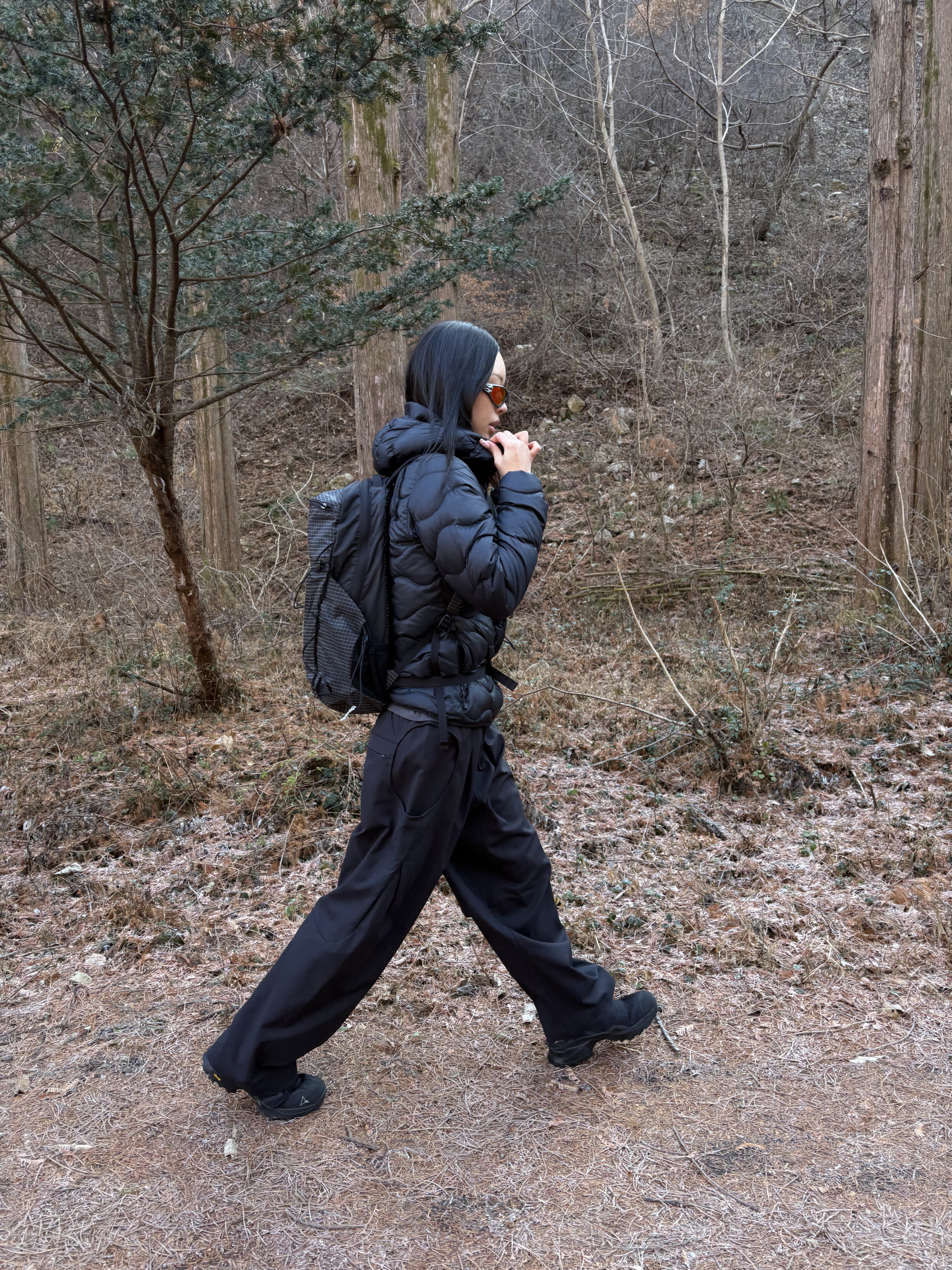 Oakley Factory Team x Brain Dead Straight Jacket 99 Sunglasses X-Silver, Arc'teryx Aerios 18 Backpack Black 착용 스타일 - 3