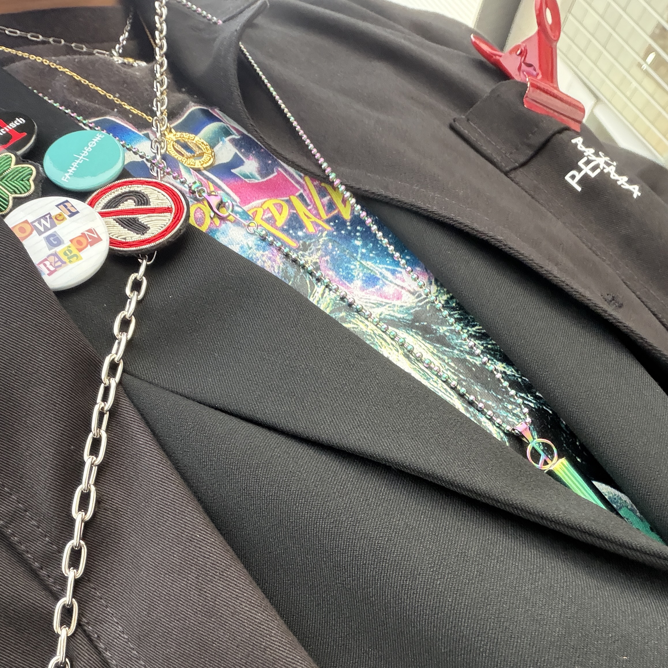 G-DRAGON Ubermensch Necklace Cubic Zirconia Ver Copper, Jacob & Co x Peaceminusone Pendant Sterling Silver & Yellow Gold 착용 스타일 - 1