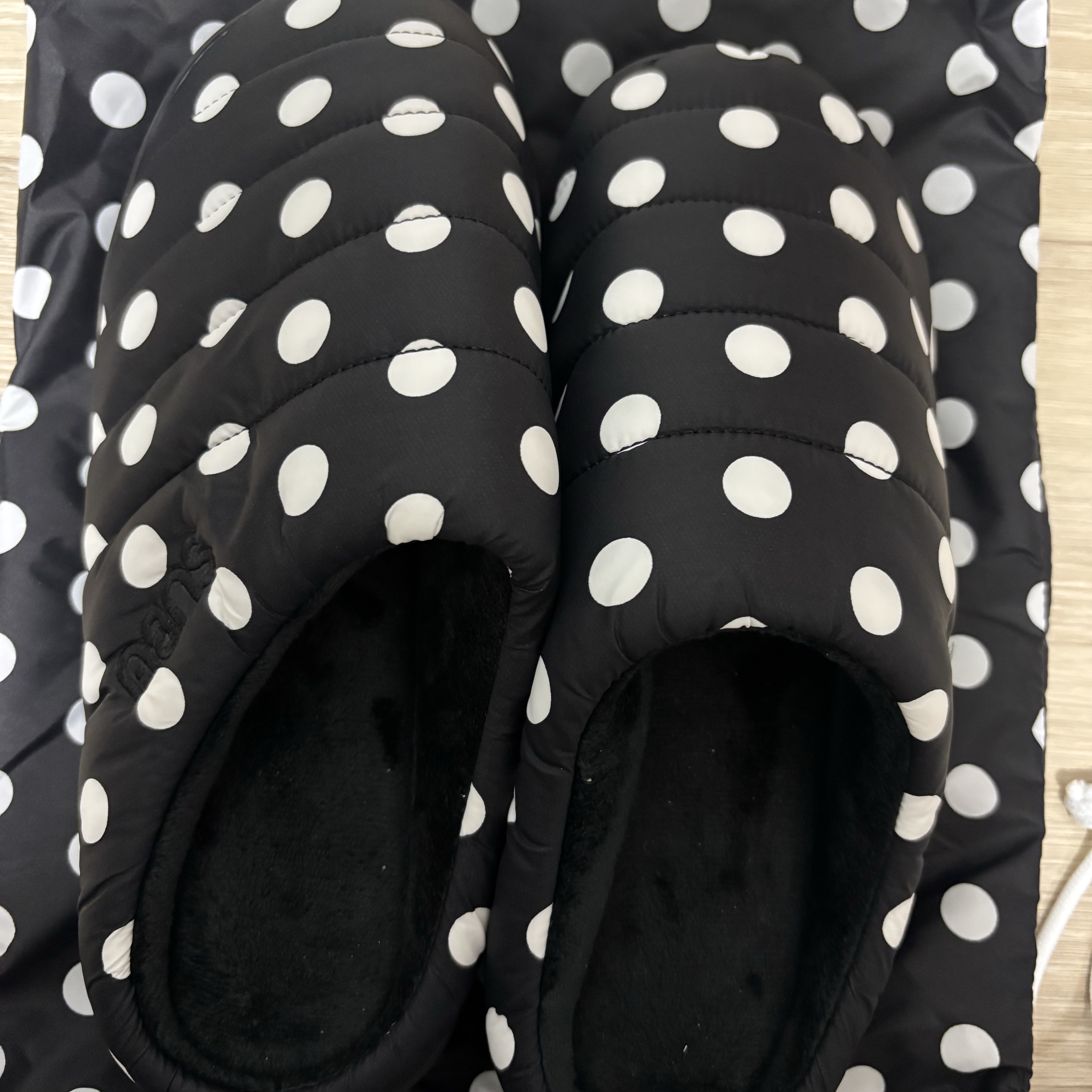 Subu Permanent F-Line Dots 착용 스타일