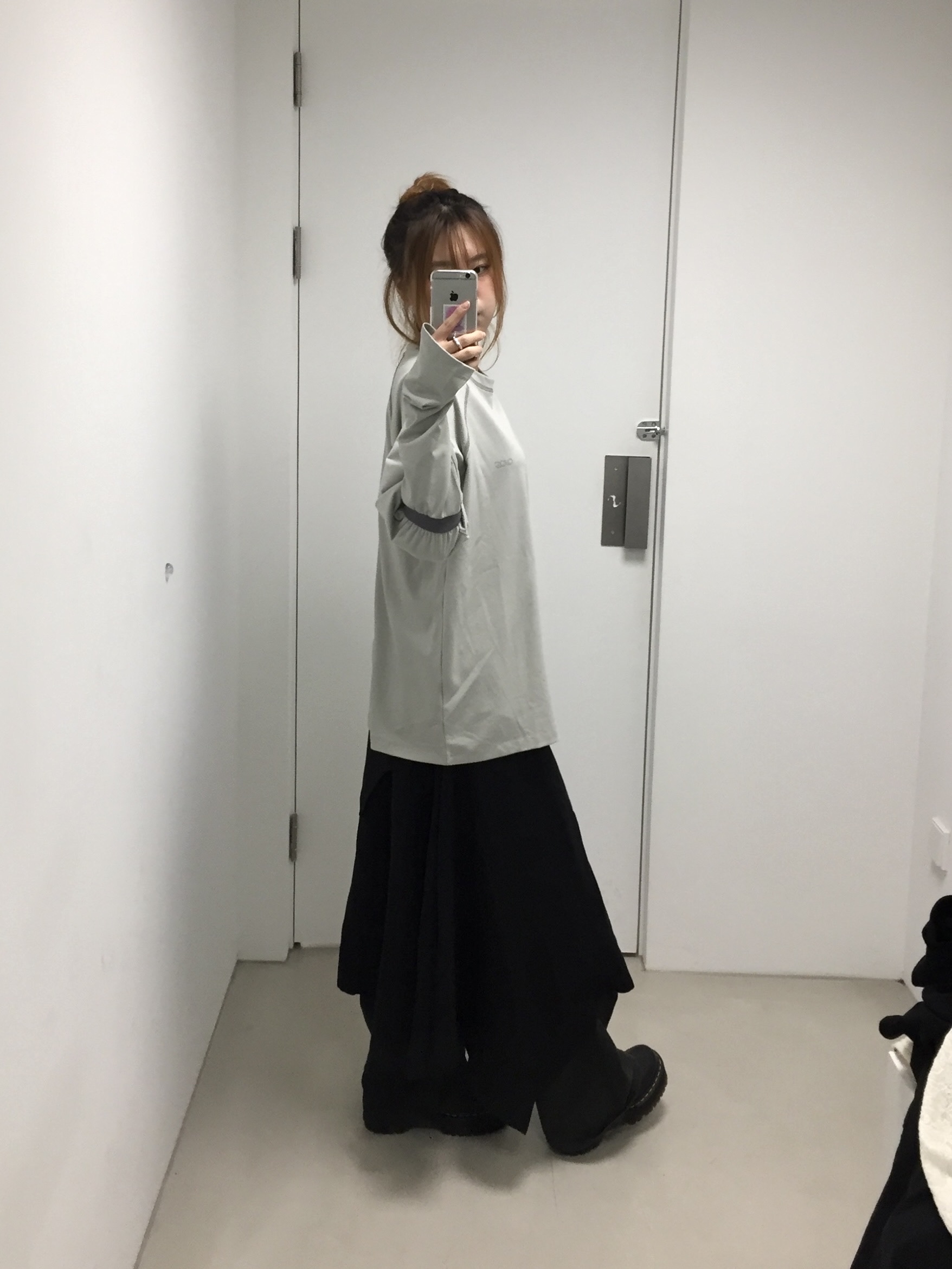 OJOS Mesh Band Puff Sleeve Mint Grey 착용 스타일 - 1