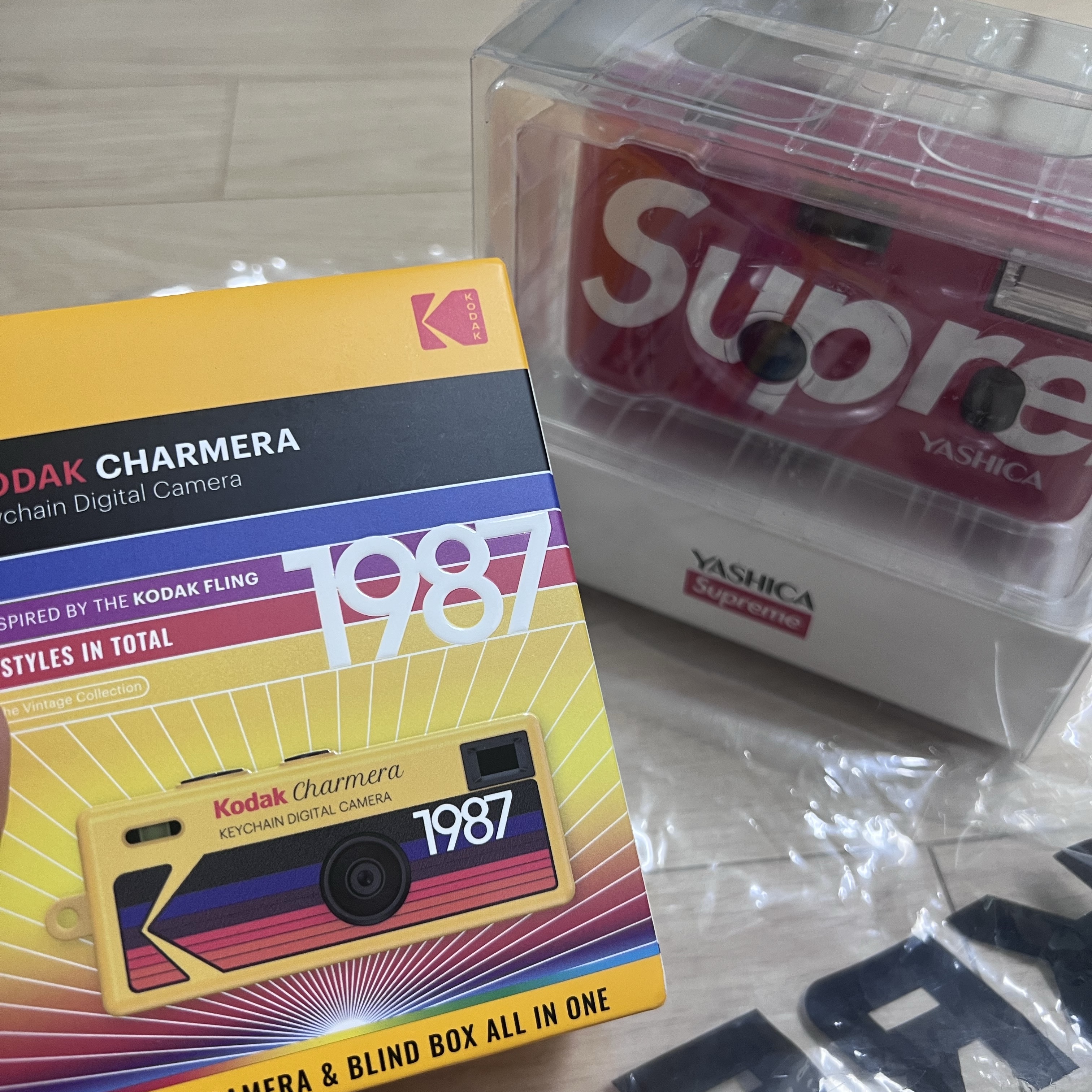 Kodak Charmera Key Chain Film Camera Sealed Case (1 Blind Box) 착용 스타일