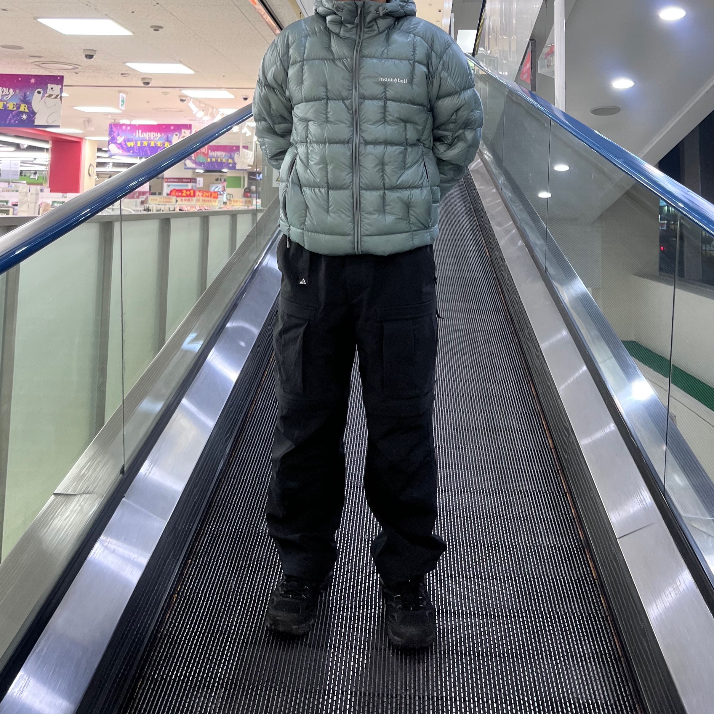 Montbell Plasma 1000 Alpine Down Parka Light Gray 착용 스타일