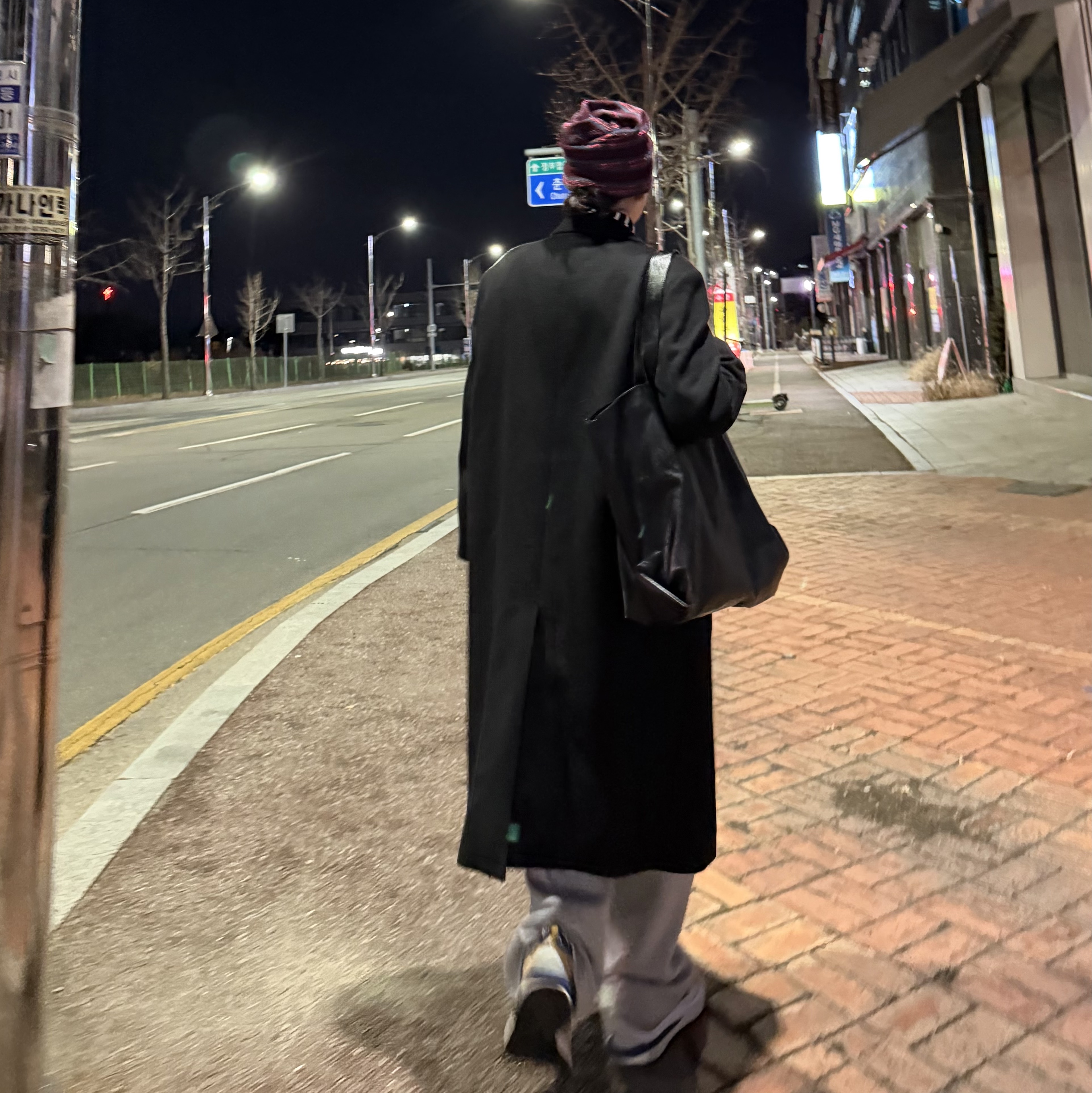 Nike x Sacai VaporWaffle Sesame and Blue Void 착용 스타일 - 3