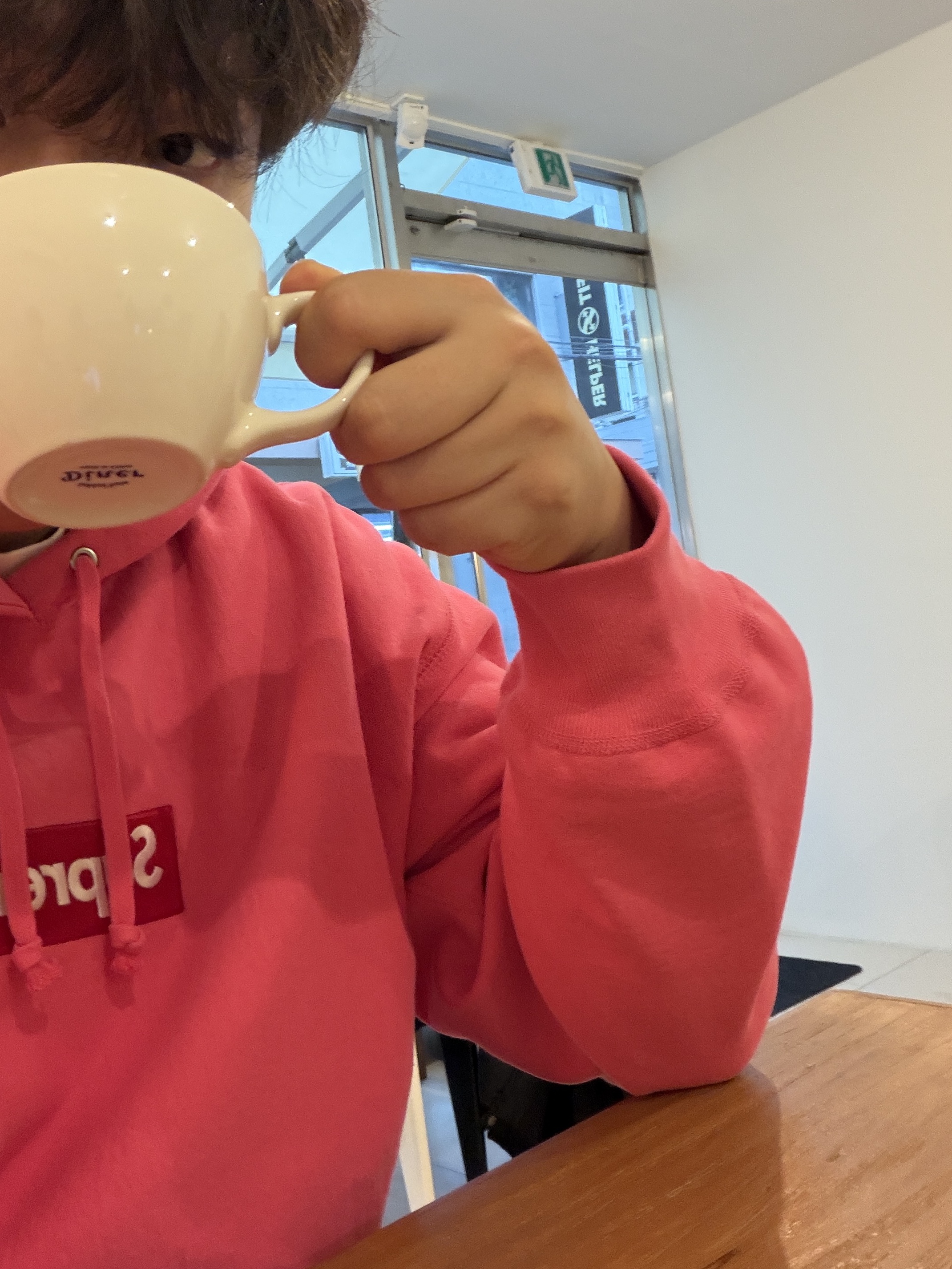 Supreme Box Logo Hooded Sweatshirt Magenta - 25FW, Adidas Forum 84 Low Pink 착용 스타일 - 2
