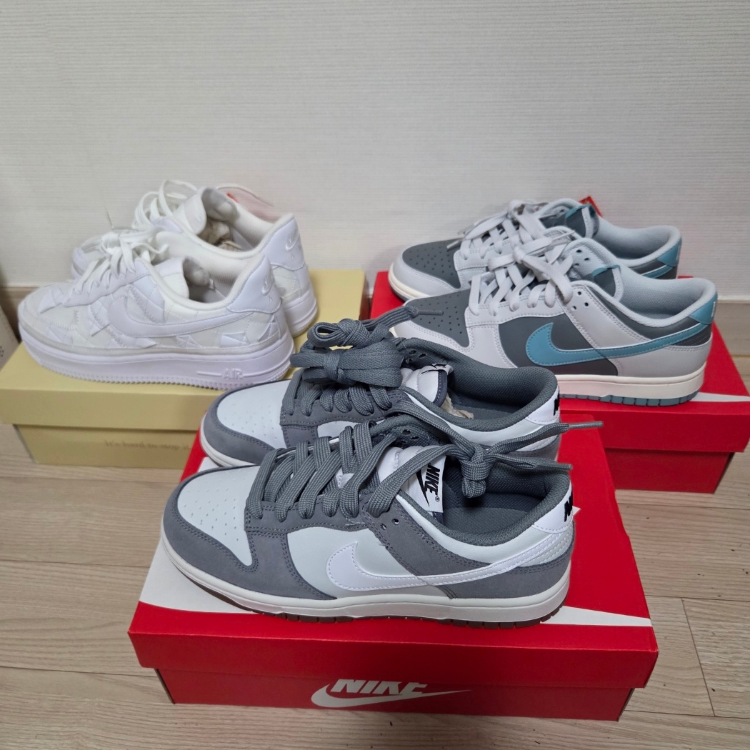 Nike x Billie Eilish Air Force 1 Low SP Triple White, Nike Dunk Low Retro Photon Dust Denim Turquoise 착용 스타일