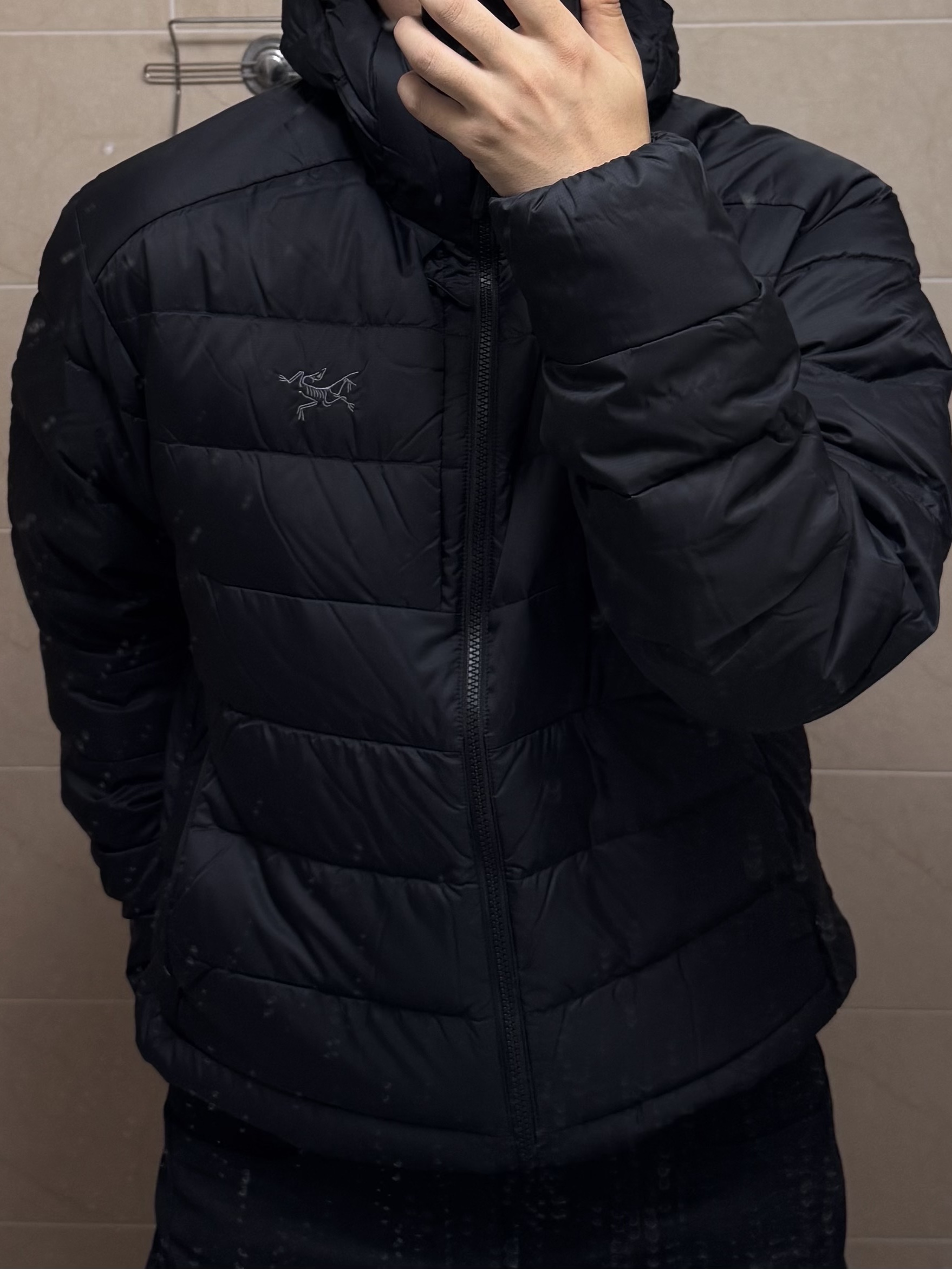Arc'teryx Thorium Hoody Black 착용 스타일