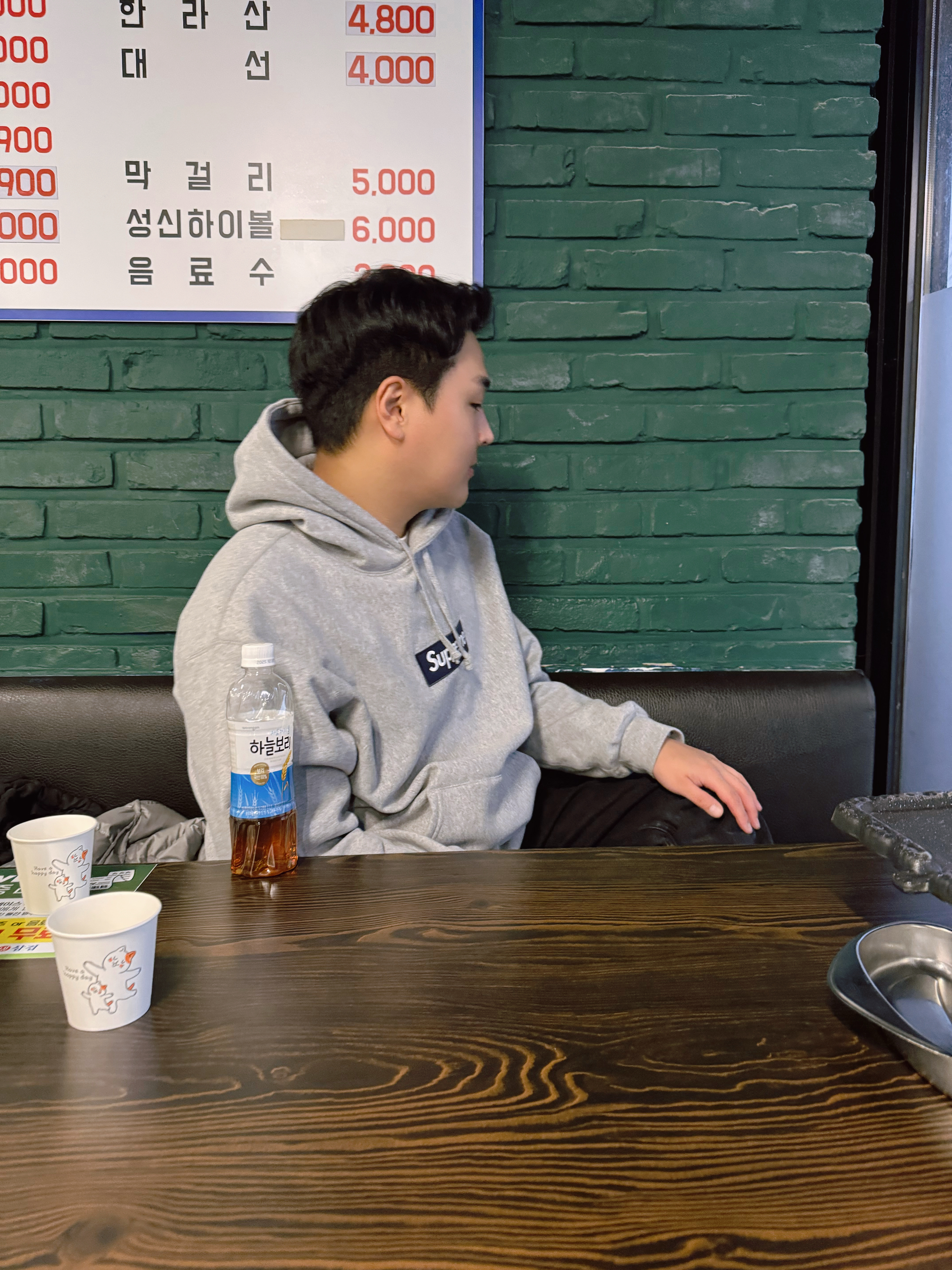 Supreme Box Logo Hooded Sweatshirt Heather Grey - 25FW, New Balance 993 Made in USA Grey - D Standard 착용 스타일 - 10