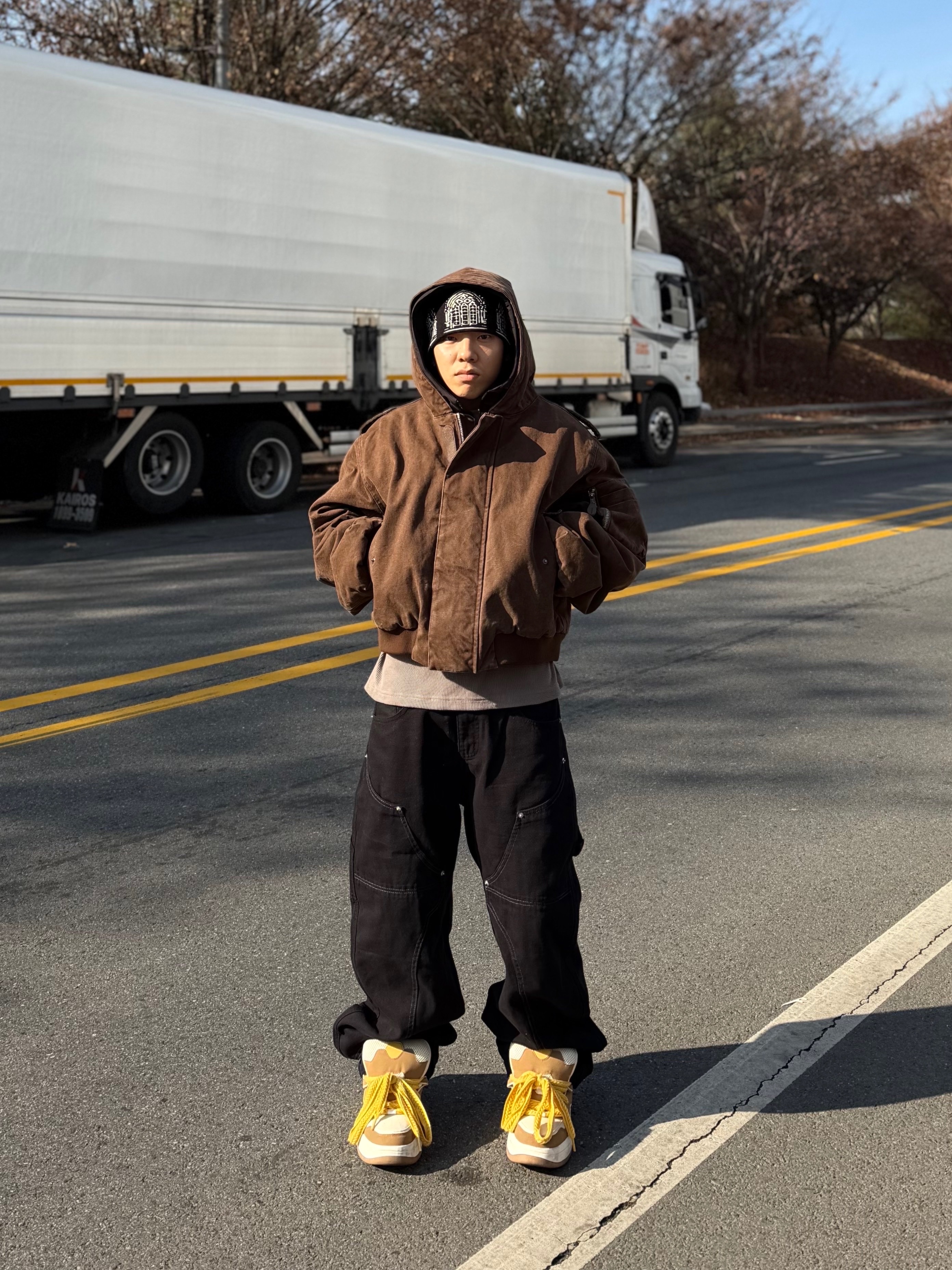 Entire Studios W2 Bomber Military Mud 착용 스타일 - 3