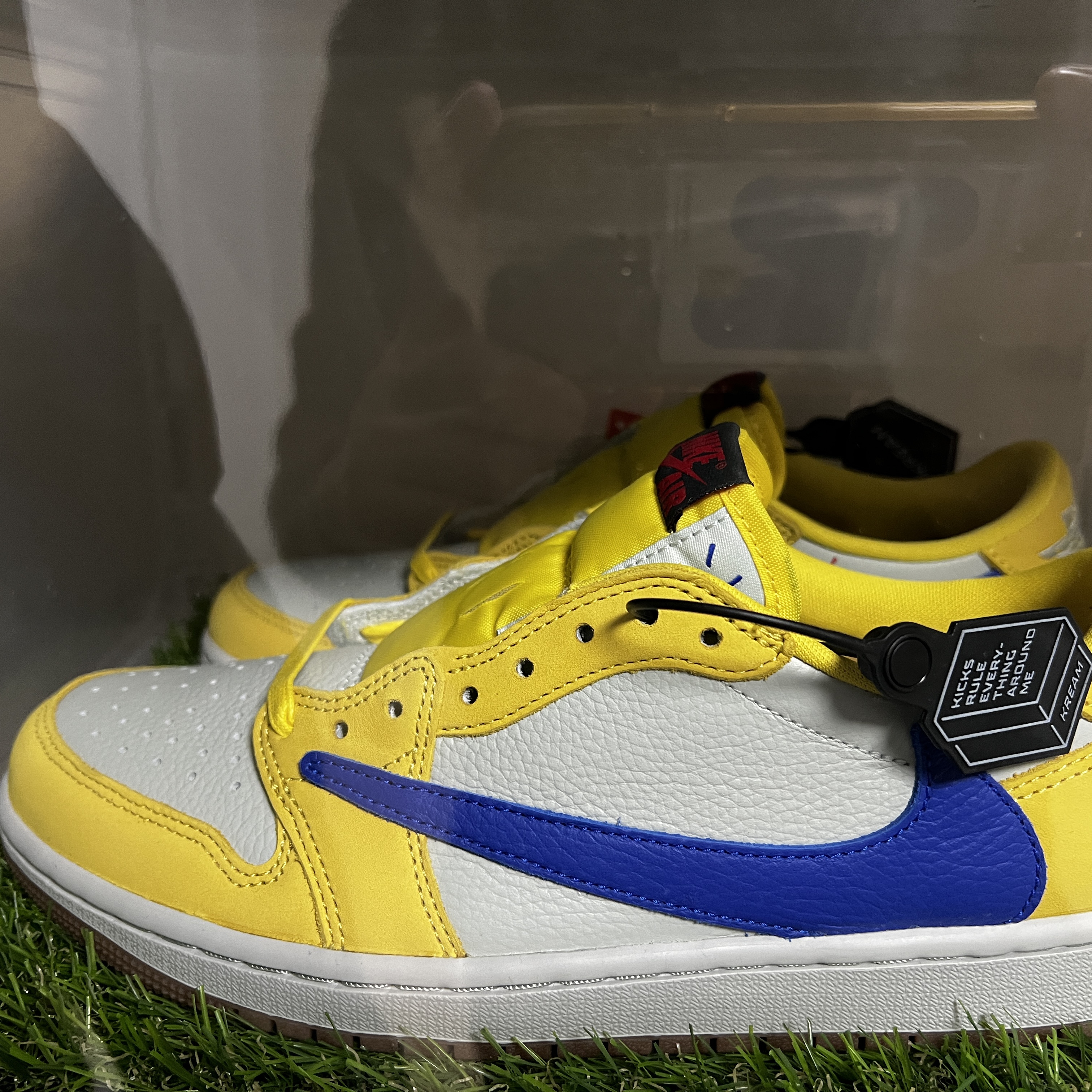 Jordan 1 x Travis Scott Retro Low OG SP Velvet Brown and Dark Mocha, Jordan 1 x Travis Scott Retro Low OG SP Reverse Olive 착용 스타일 - 7