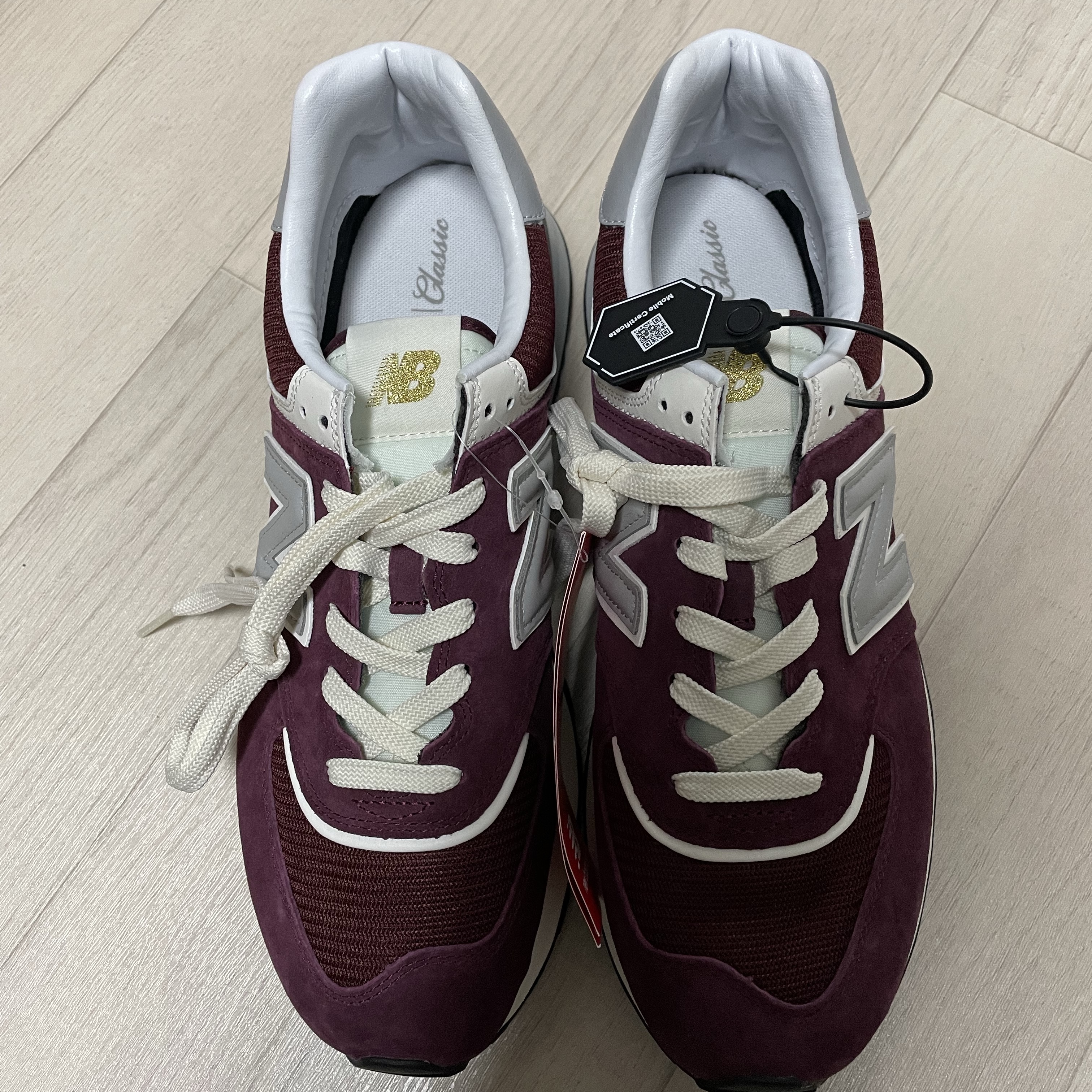New Balance 574 Legacy Burgundy 착용 스타일