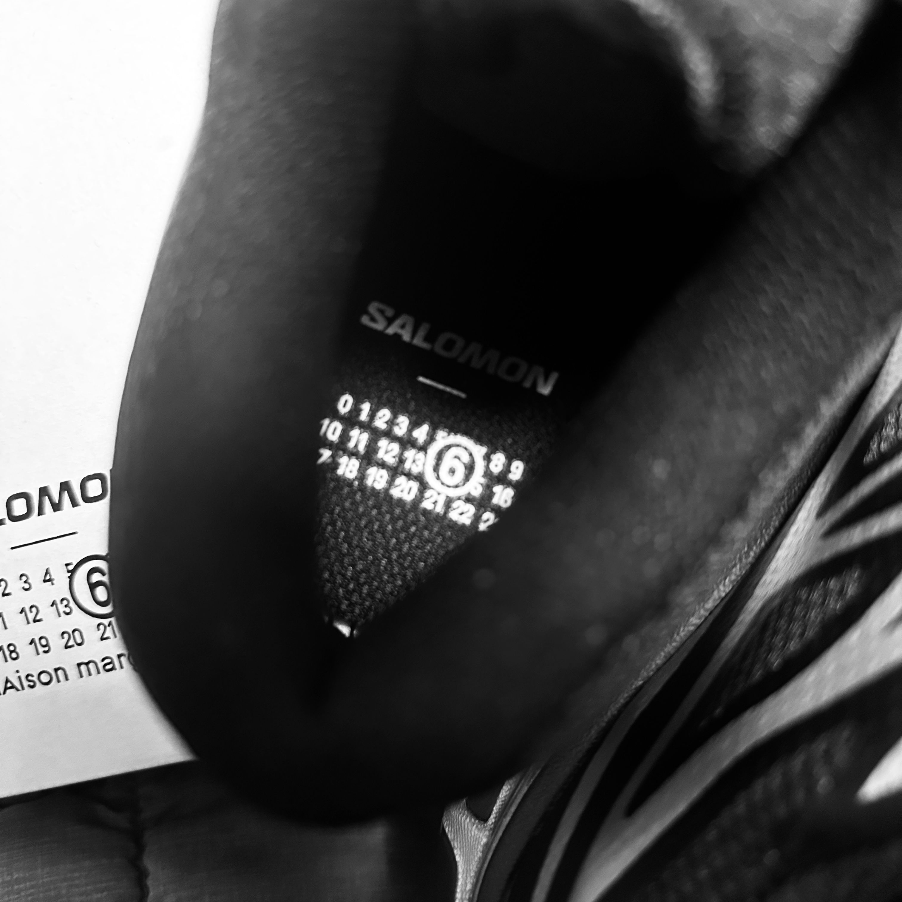 Salomon x MM6 Masion Margiela XT-MM6 Black Ftw Silver 착용 스타일 - 3