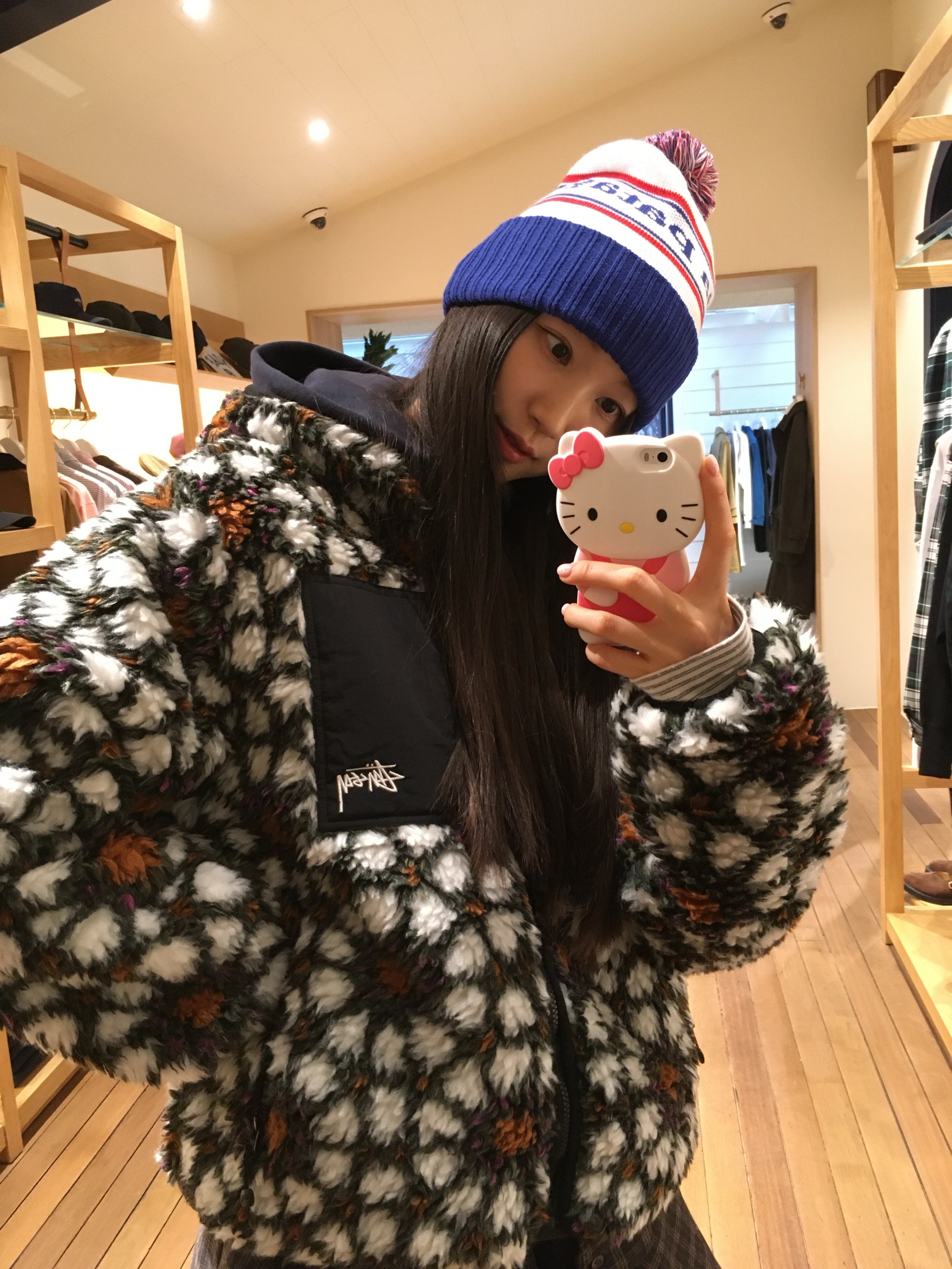 Patagonia Powder Town Beanie Viking Blue 착용 스타일
