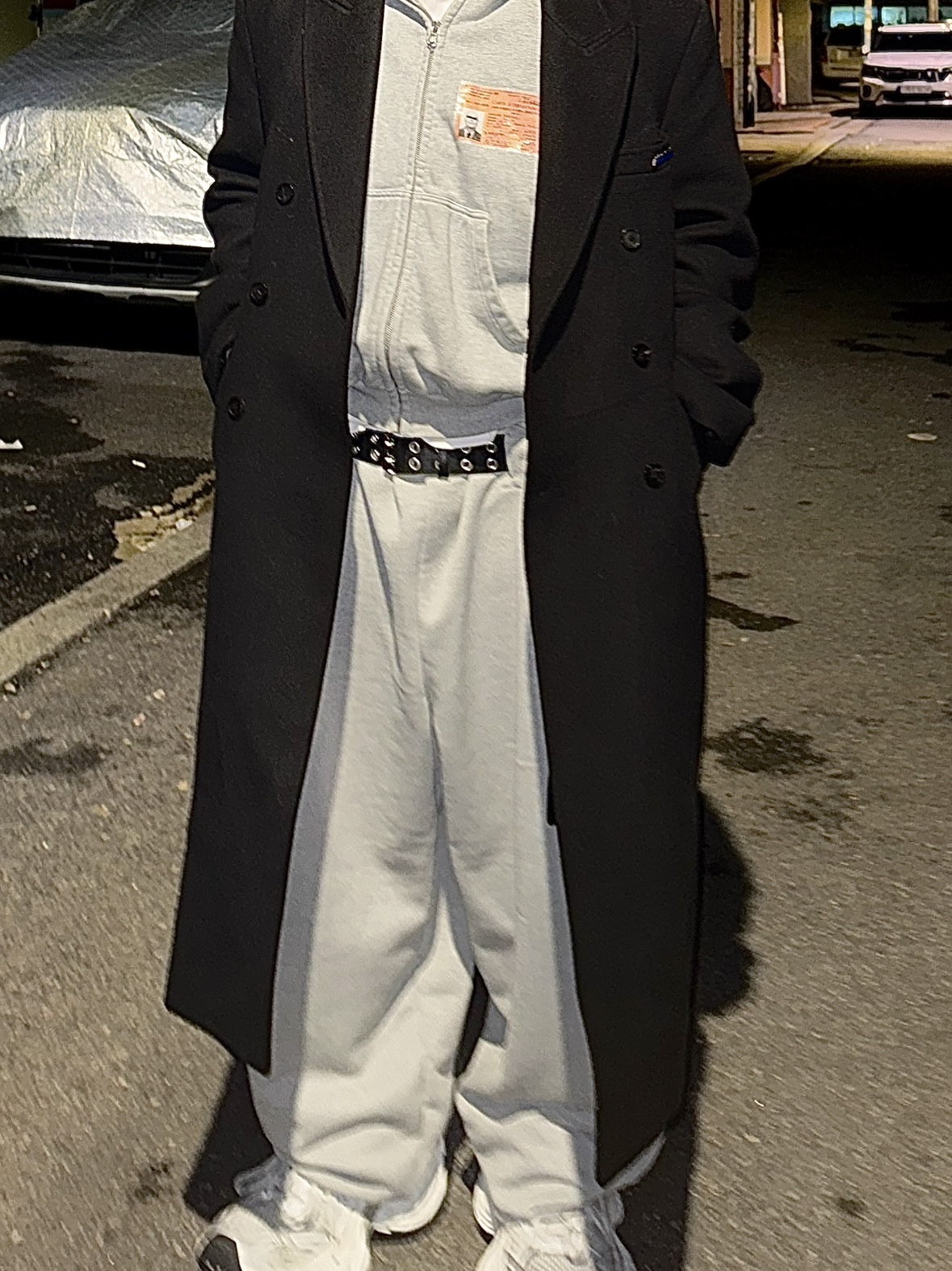 Balenciaga 10XL Sneakers White Black Grey, MJD x Koin Seoul Belted Heavy Sweat Baggy Pants Melange Grey 착용 스타일 - 2