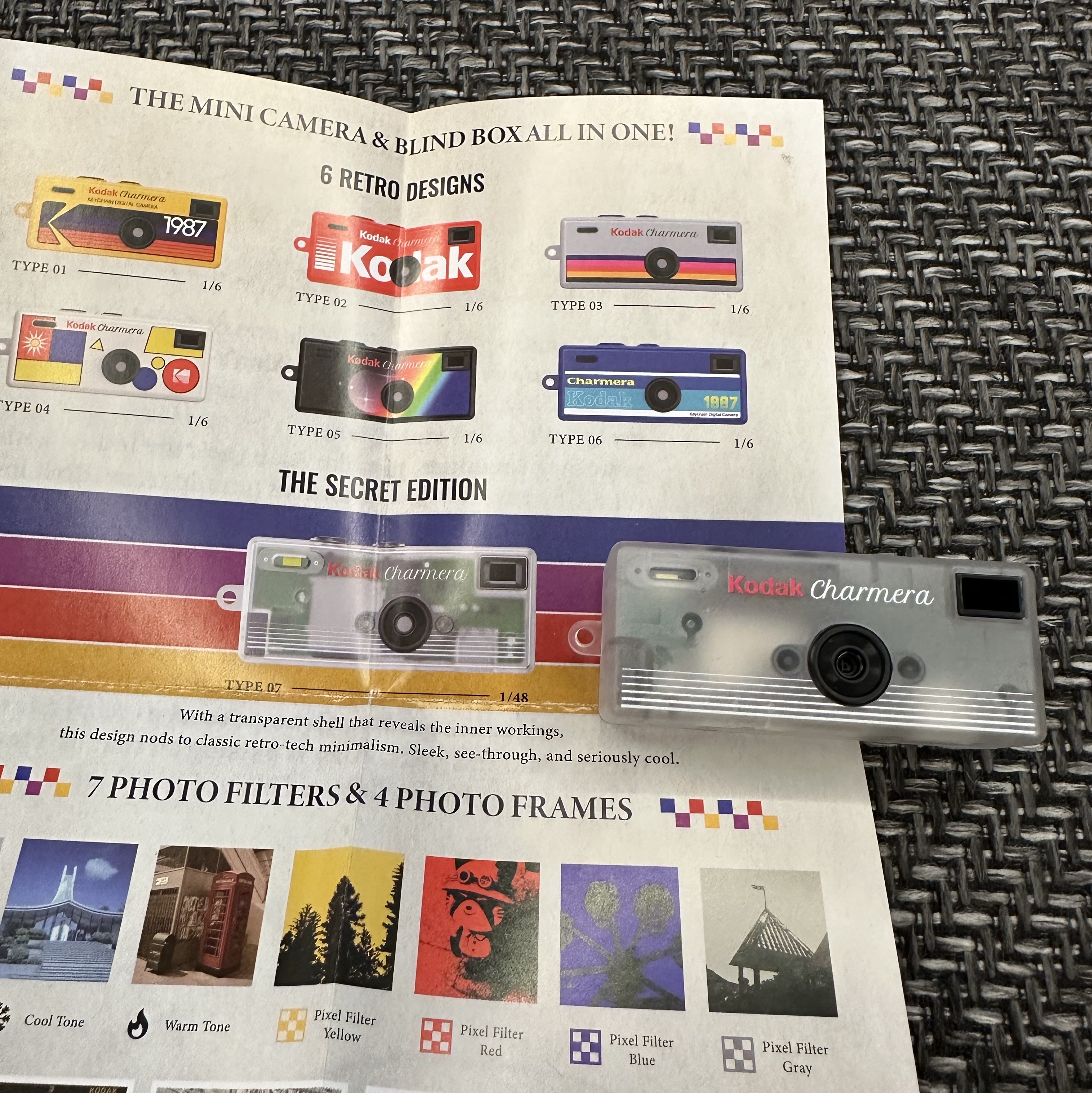 Kodak Charmera Key Chain Film Camera Sealed Case (1 Blind Box) 착용 스타일