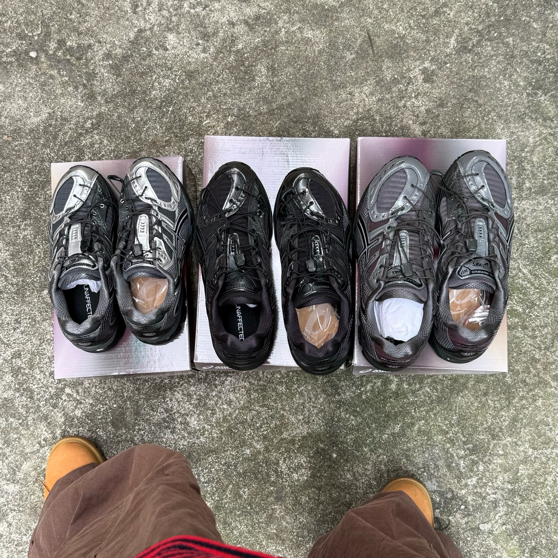 Asics x Unaffected Gel-Nimbus 10.1 Black Black, Asics x Unaffected Gel-Nimbus 10.1 Silver Black 착용 스타일 - 1