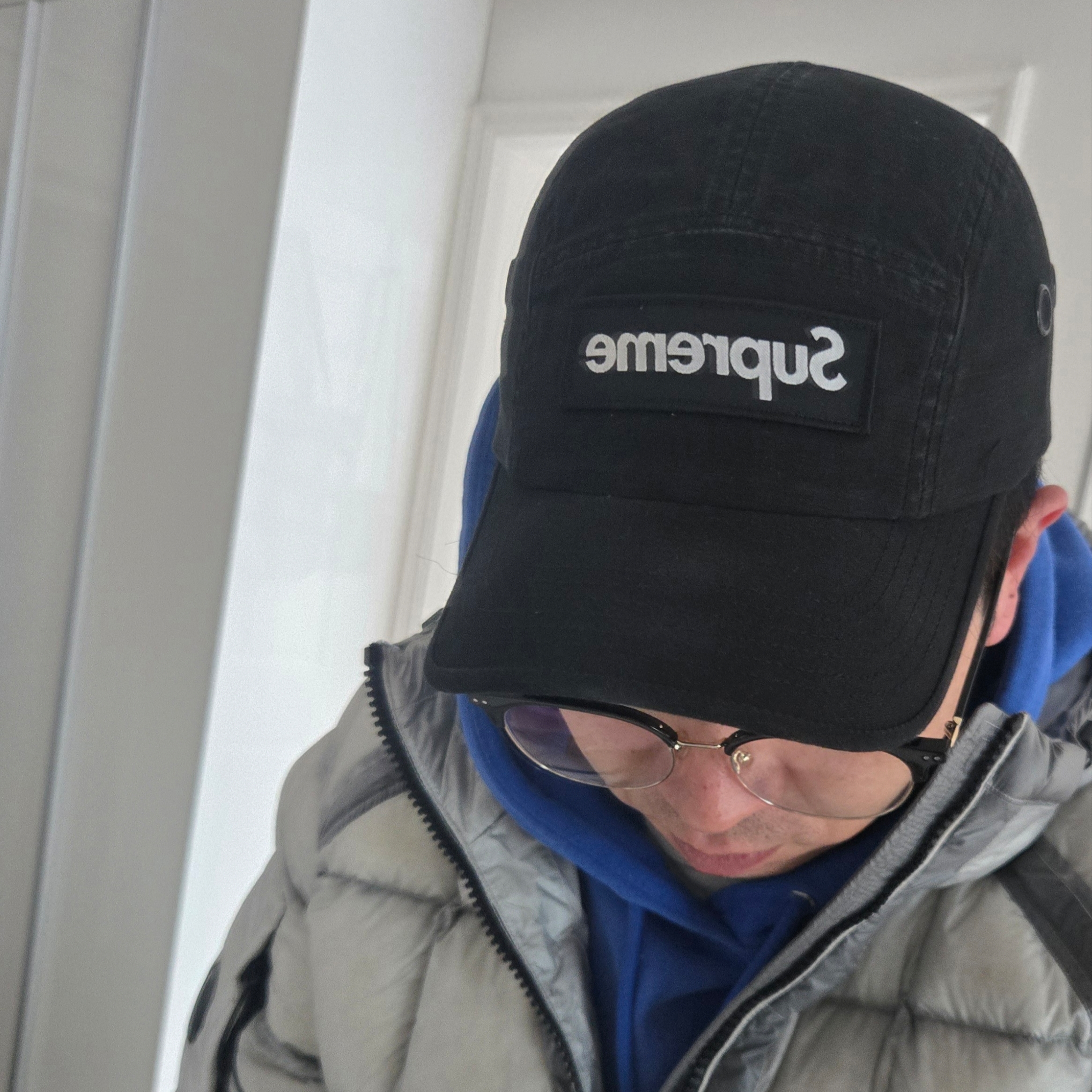 Supreme Military Camp Cap Black - 22FW 착용 스타일