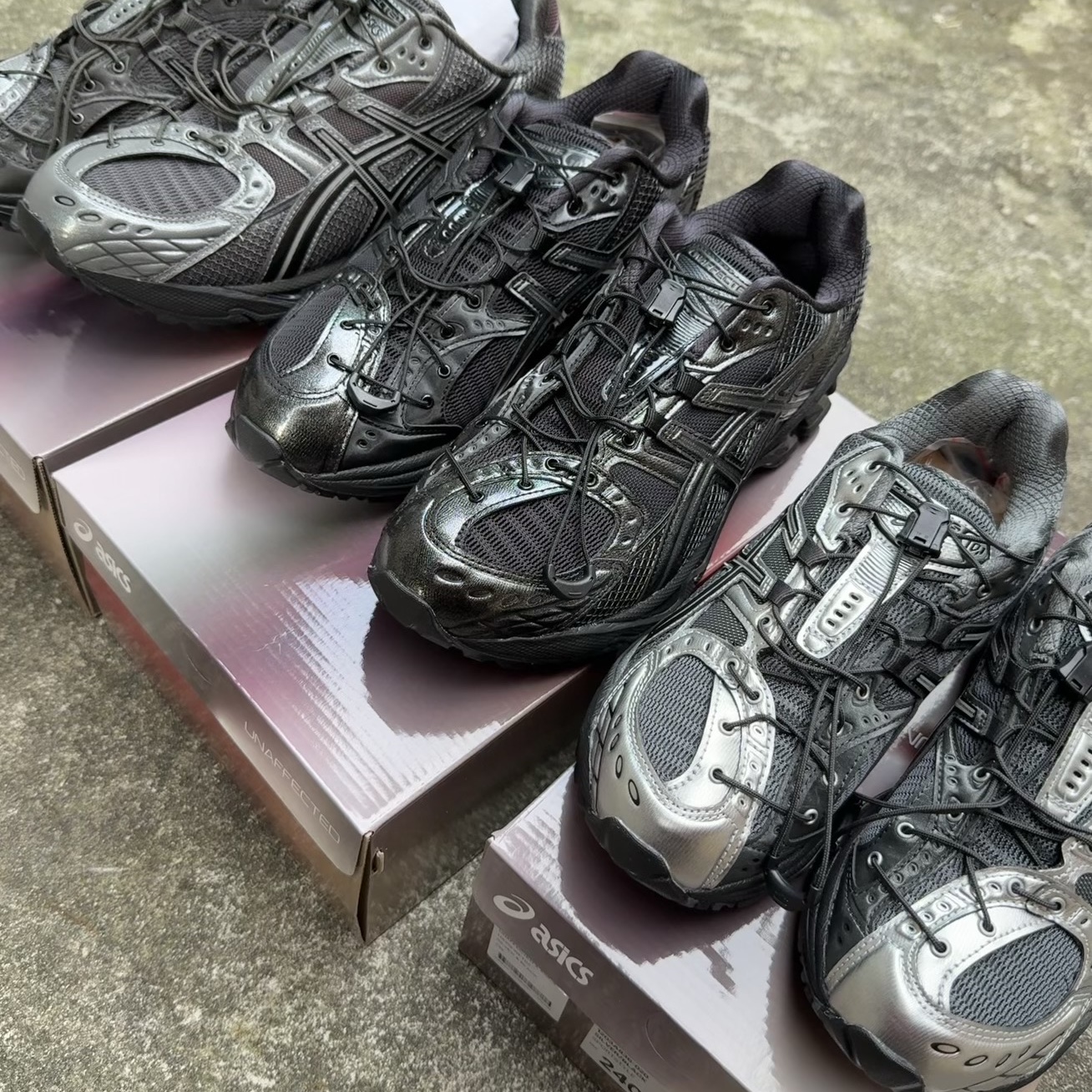 Asics x Unaffected Gel-Nimbus 10.1 Black Black, Asics x Unaffected Gel-Nimbus 10.1 Silver Black 착용 스타일 - 2