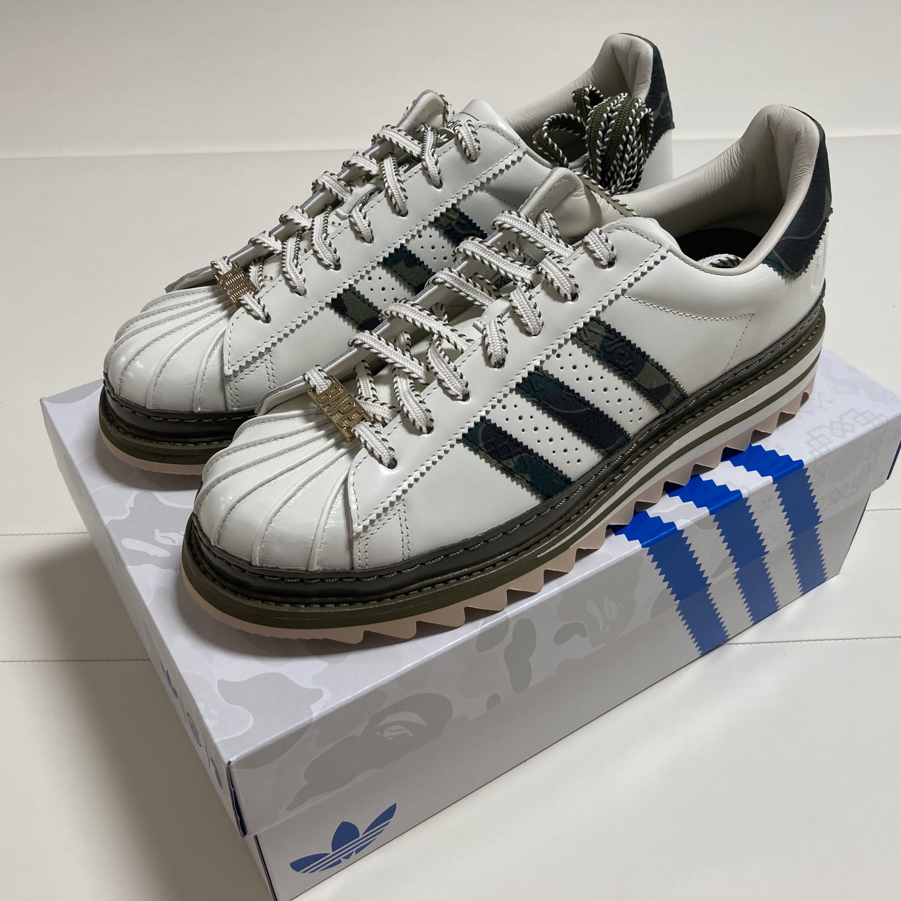 Adidas x BAPE x Edison Chen Clot Superstar Off White Branch 착용 스타일 - 2