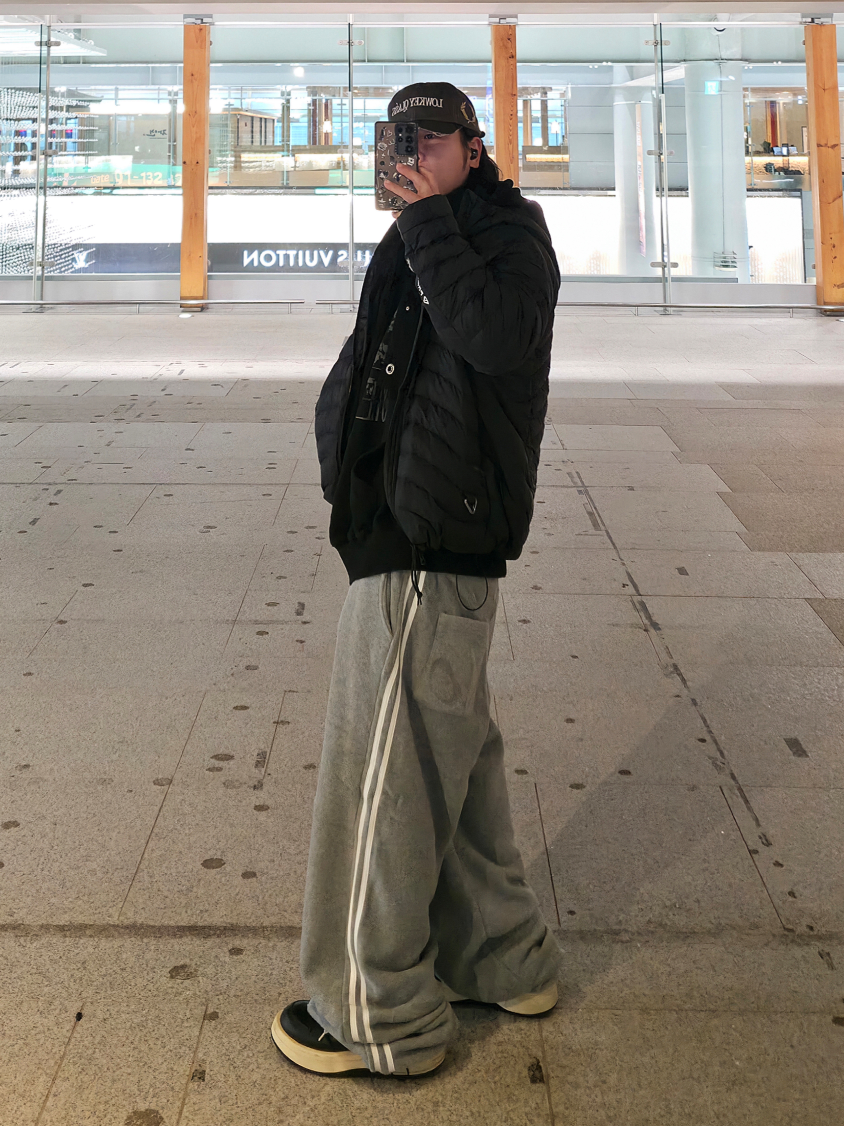 Undermycar 50th of Hiphop Anniversary Oversized Hoodie Real Black, DAUSPICE Eyelet Stud Muffler Black 착용 스타일 - 5