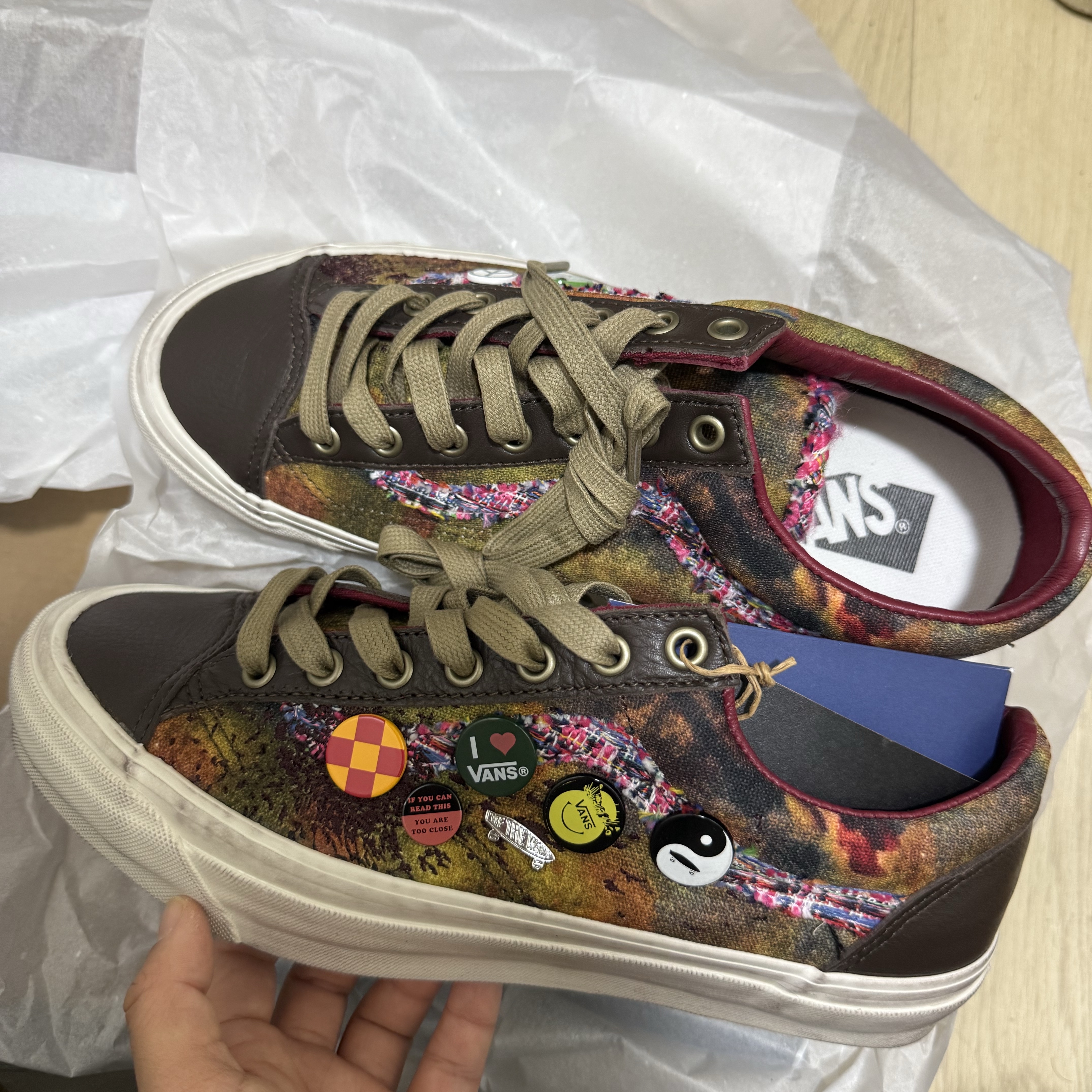 Vans Premium Old Skool 36 LX Souvenir Warm Brown 착용 스타일 - 2