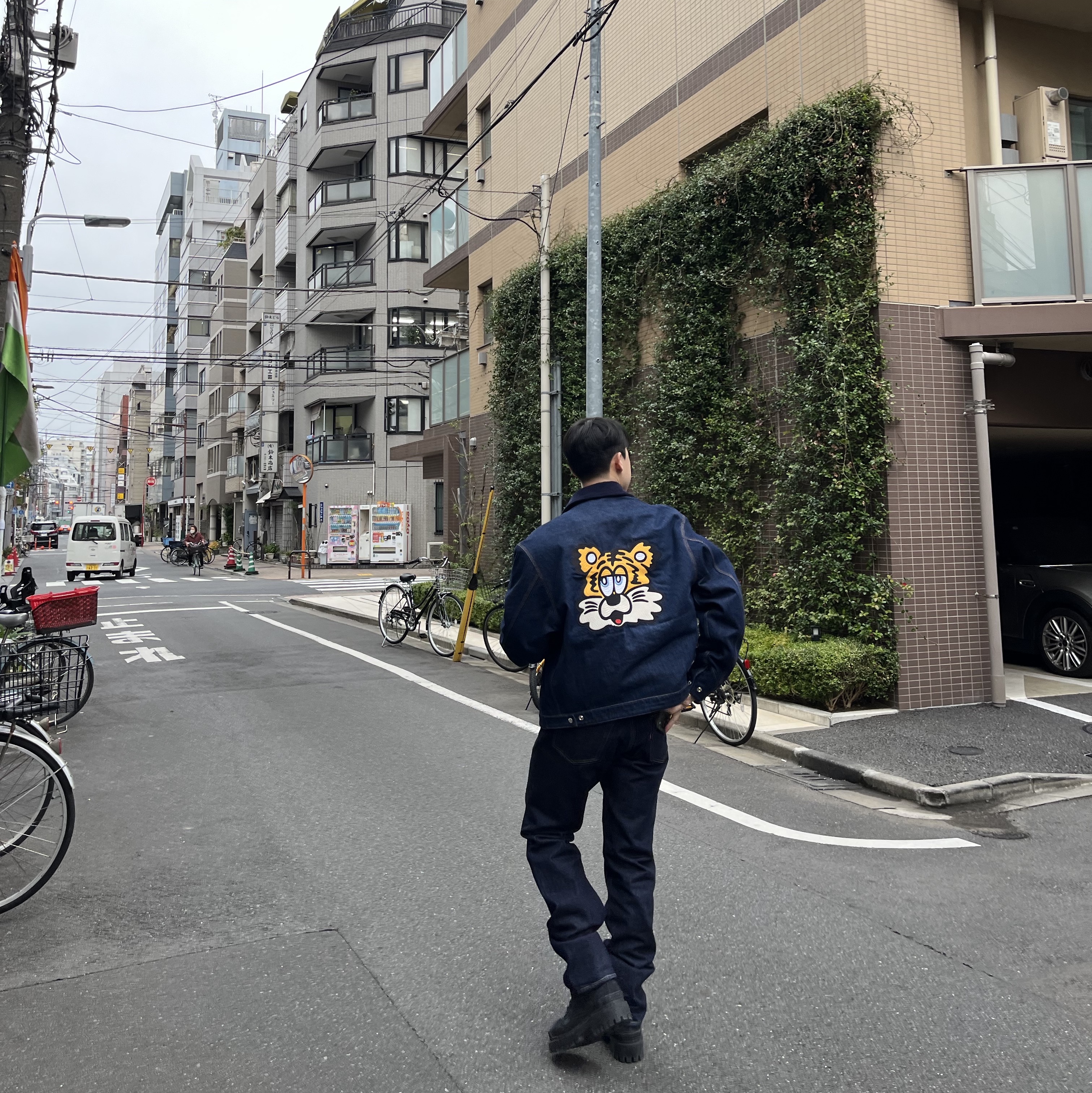 Kenzo x Verdy Market Padded Workwear Jacket Rinse Blue Denim, Jelado Age of Longing S301XX Indigo 착용 스타일
