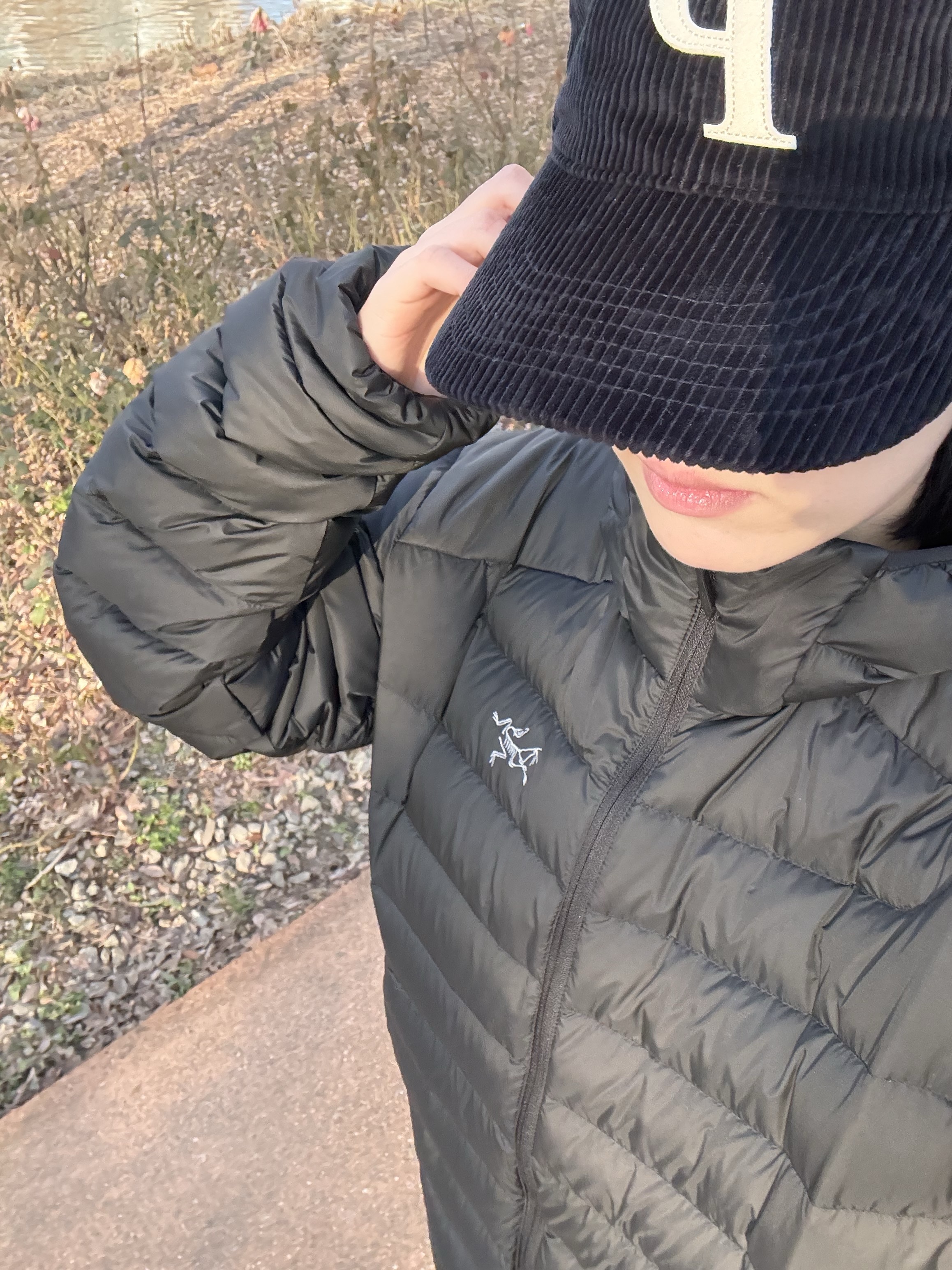 Arc'teryx Cerium Hoody Black 착용 스타일 - 4