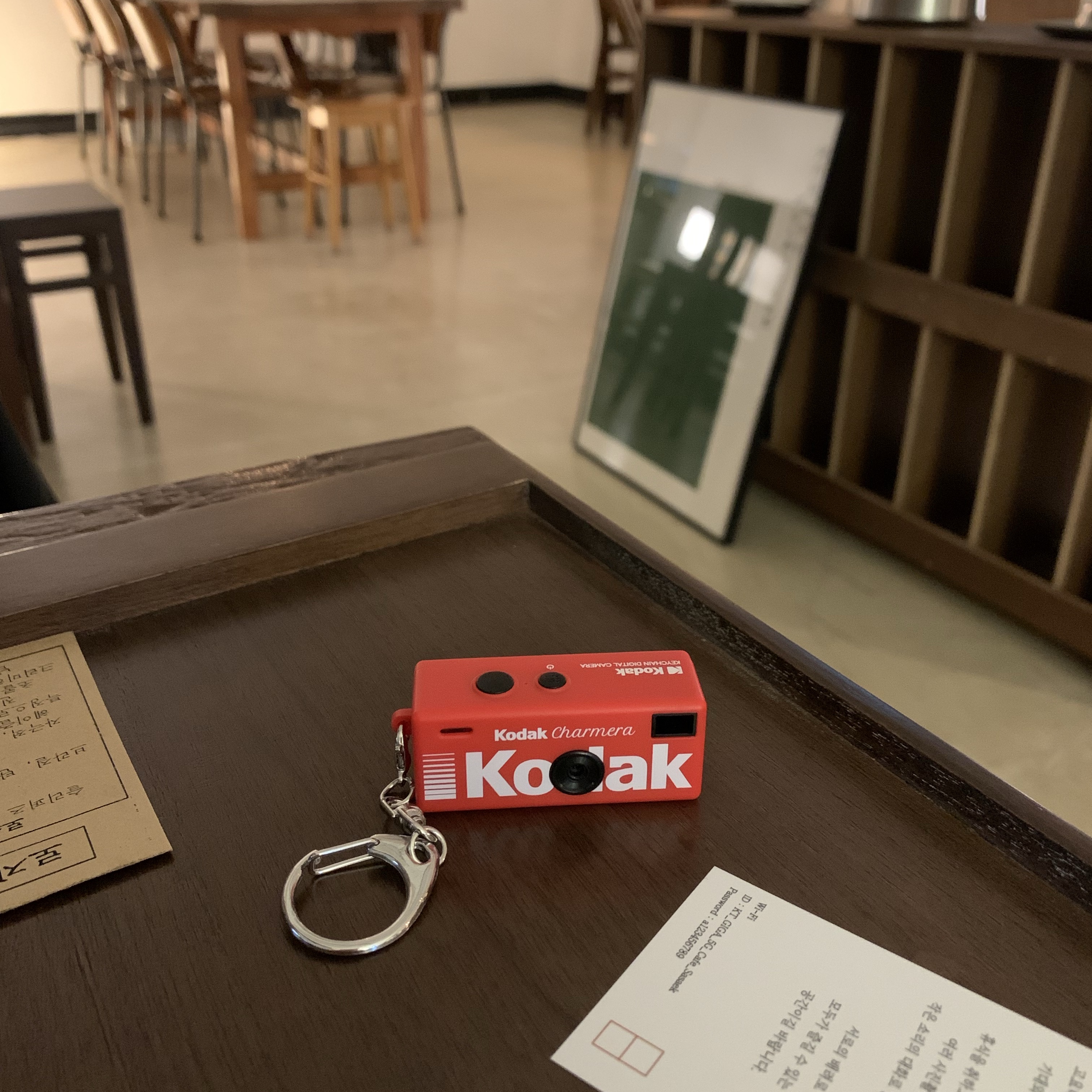 Kodak Charmera Key Chain Film Camera Sealed Case Whole Set (6 Blind Box/Korean Ver.) 착용 스타일 - 4