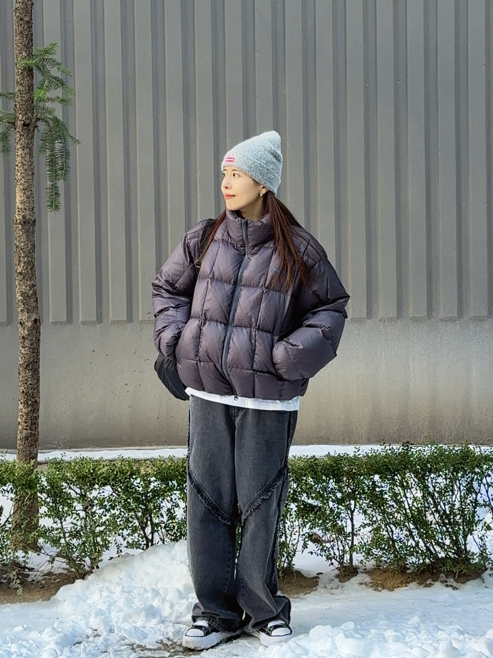 Supreme Mohair Beanie Heather Grey - 24FW, Maison Mihara Yasuhiro Peterson OG Sole Canvas Low Sneakers Black 착용 스타일 - 3
