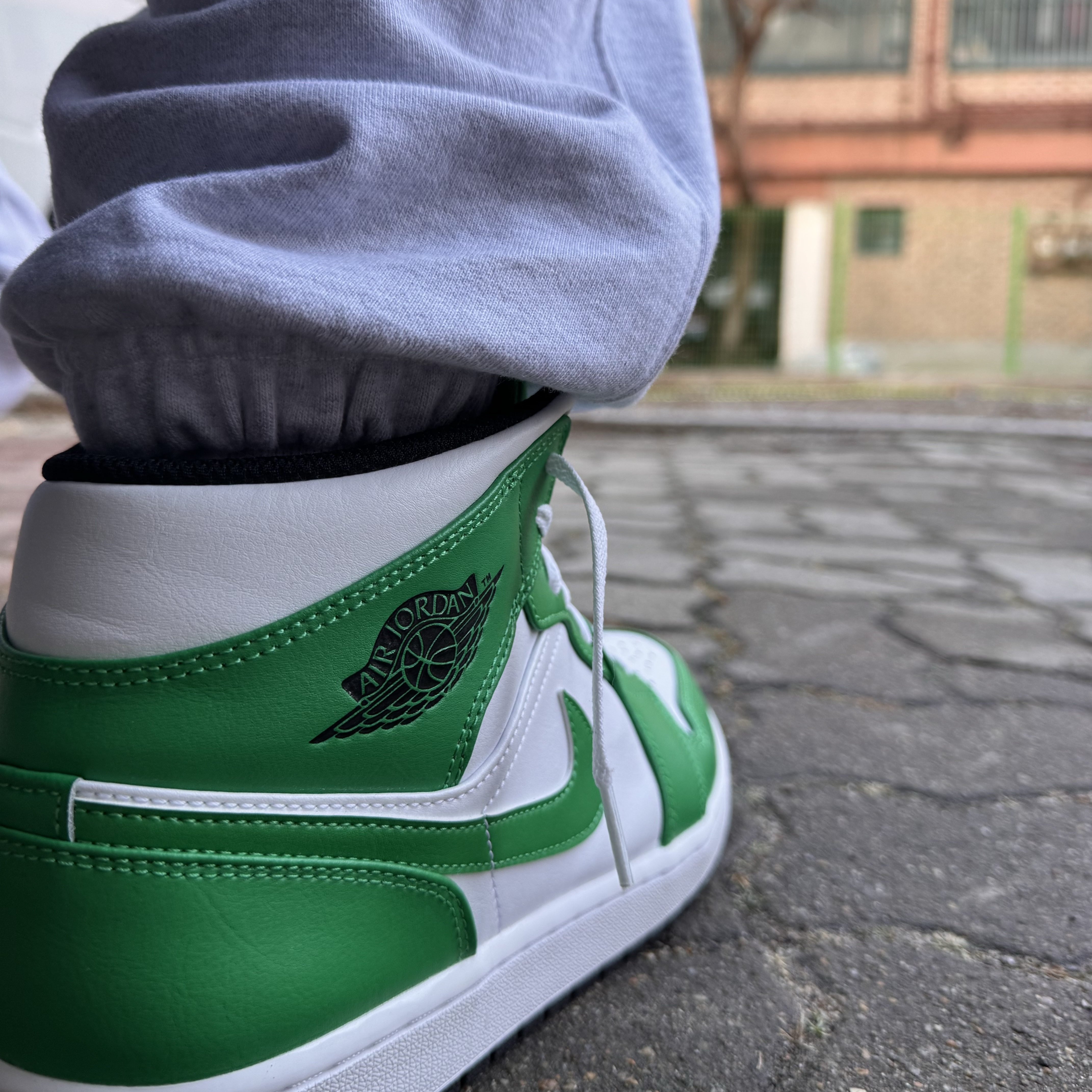 Jordan 1 Mid Lucky Green 착용 스타일