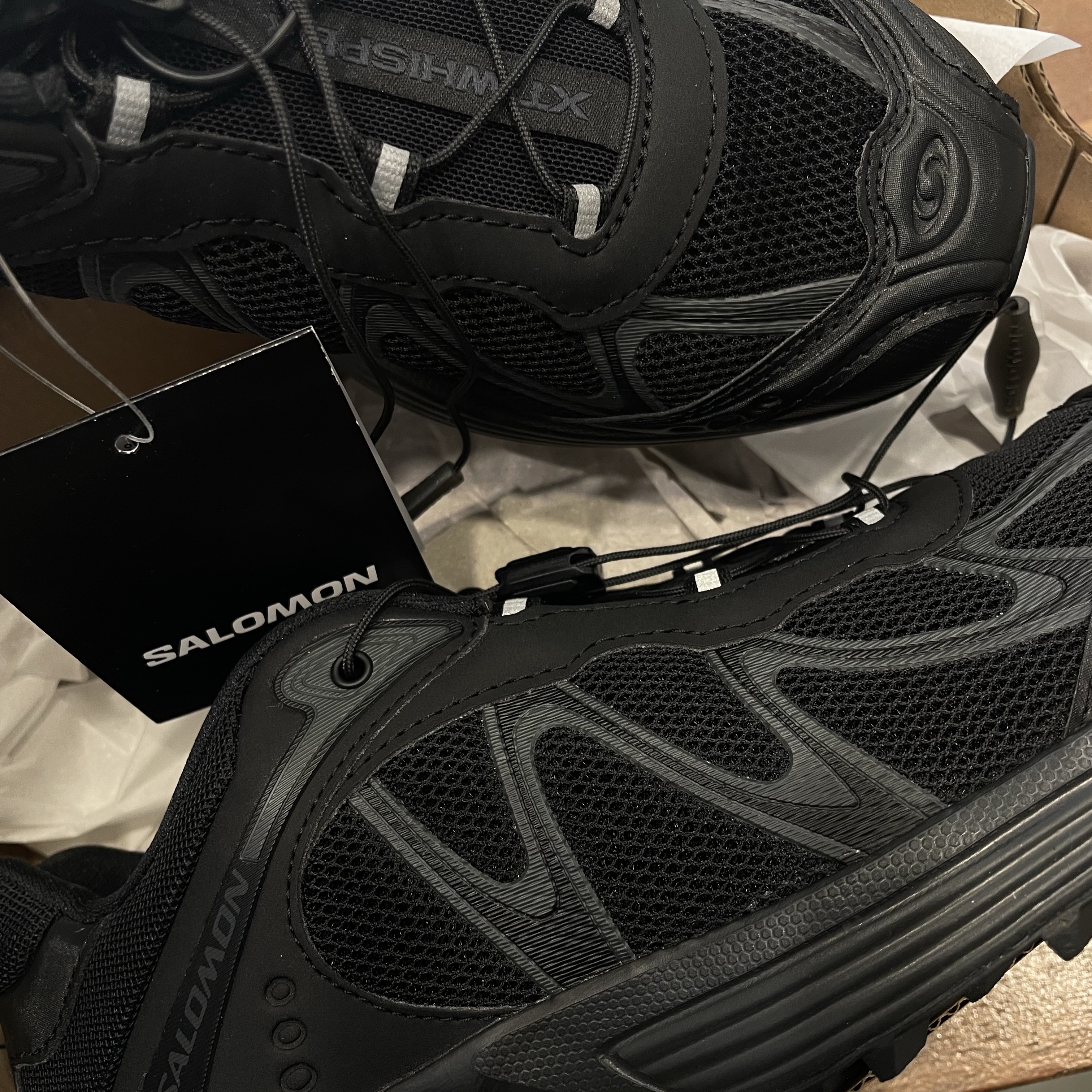 Salomon XT-Whisper Black Asphalt 착용 스타일 - 2