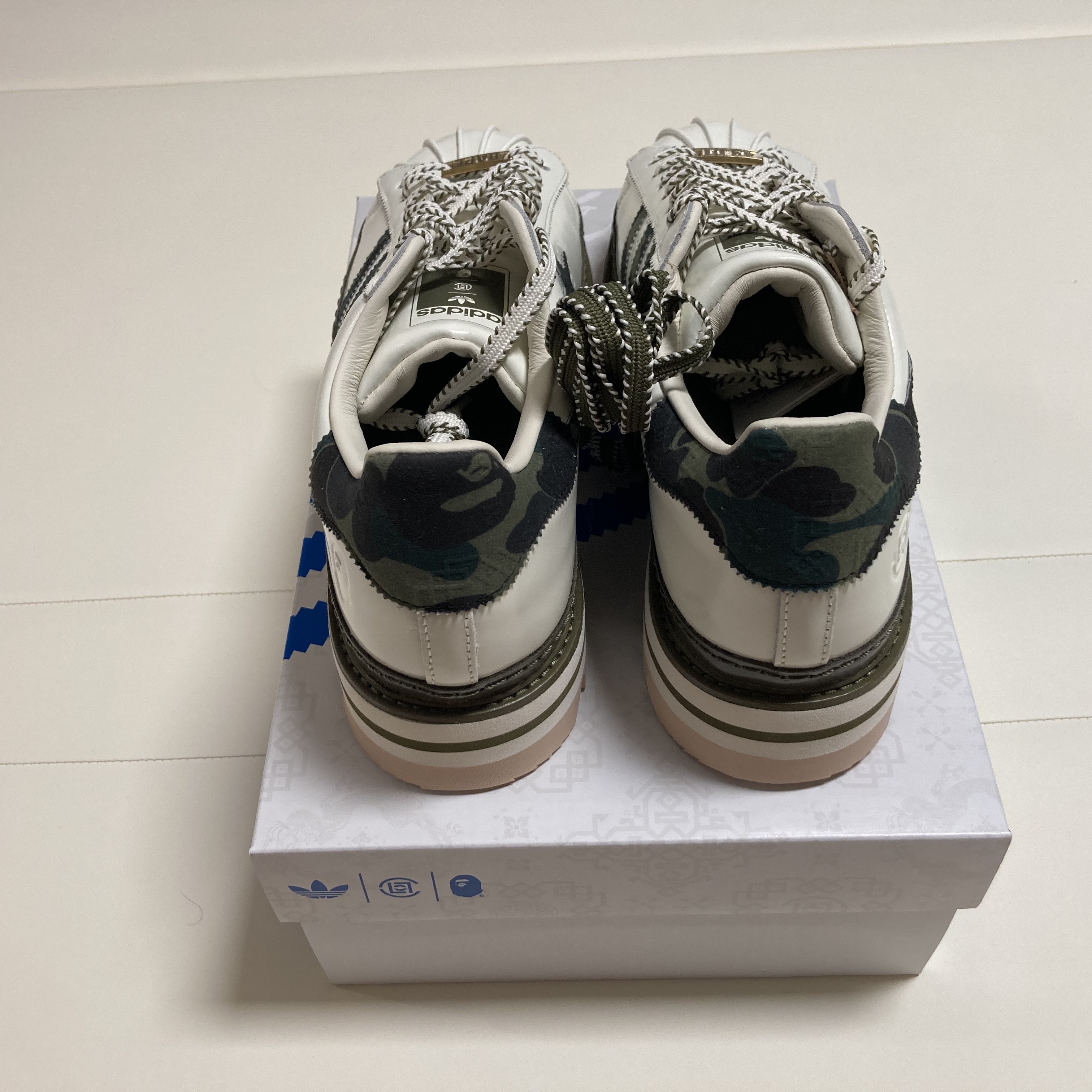 Adidas x BAPE x Edison Chen Clot Superstar Off White Branch 착용 스타일 - 4