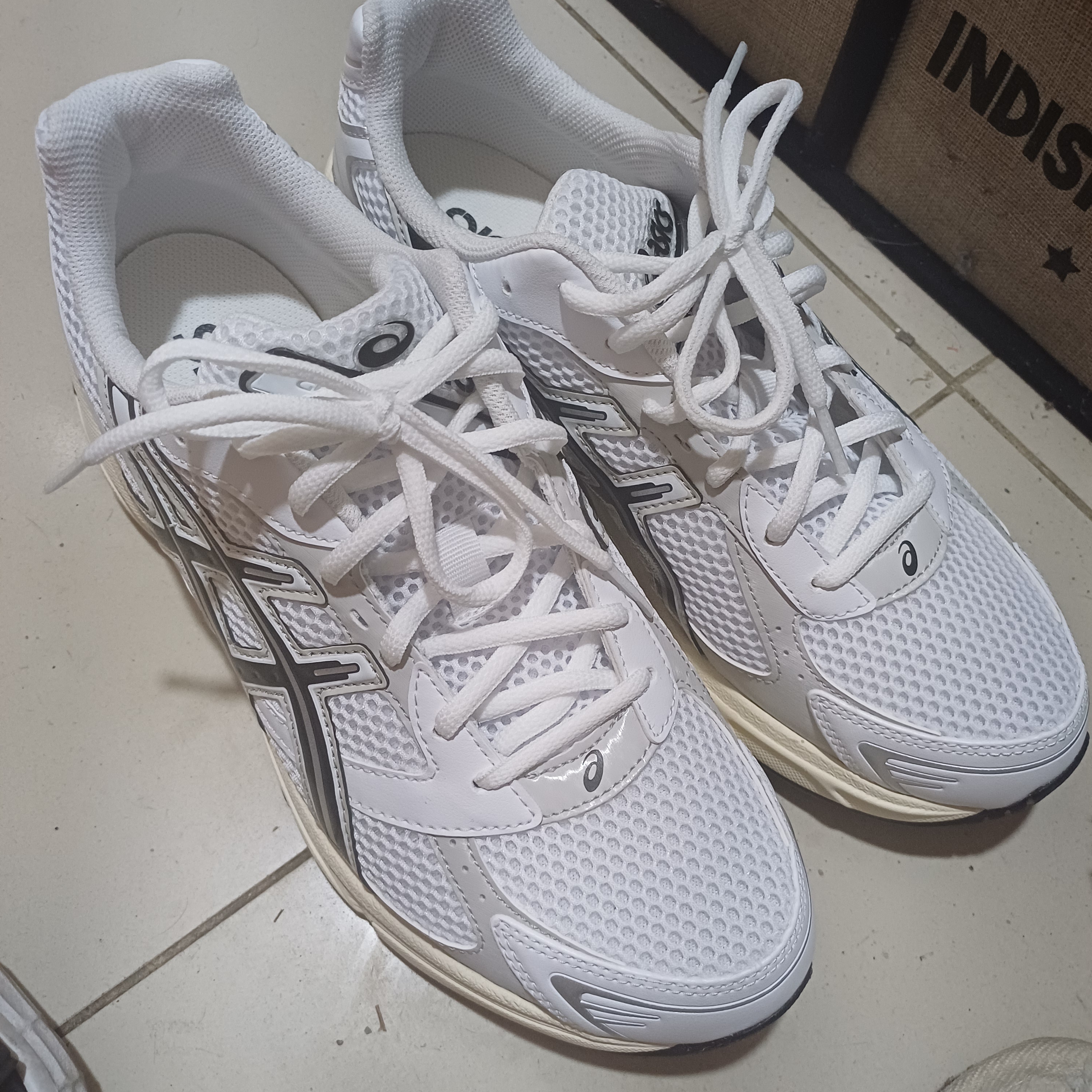 Asics Gel-1130 White Cloud Grey 착용 스타일