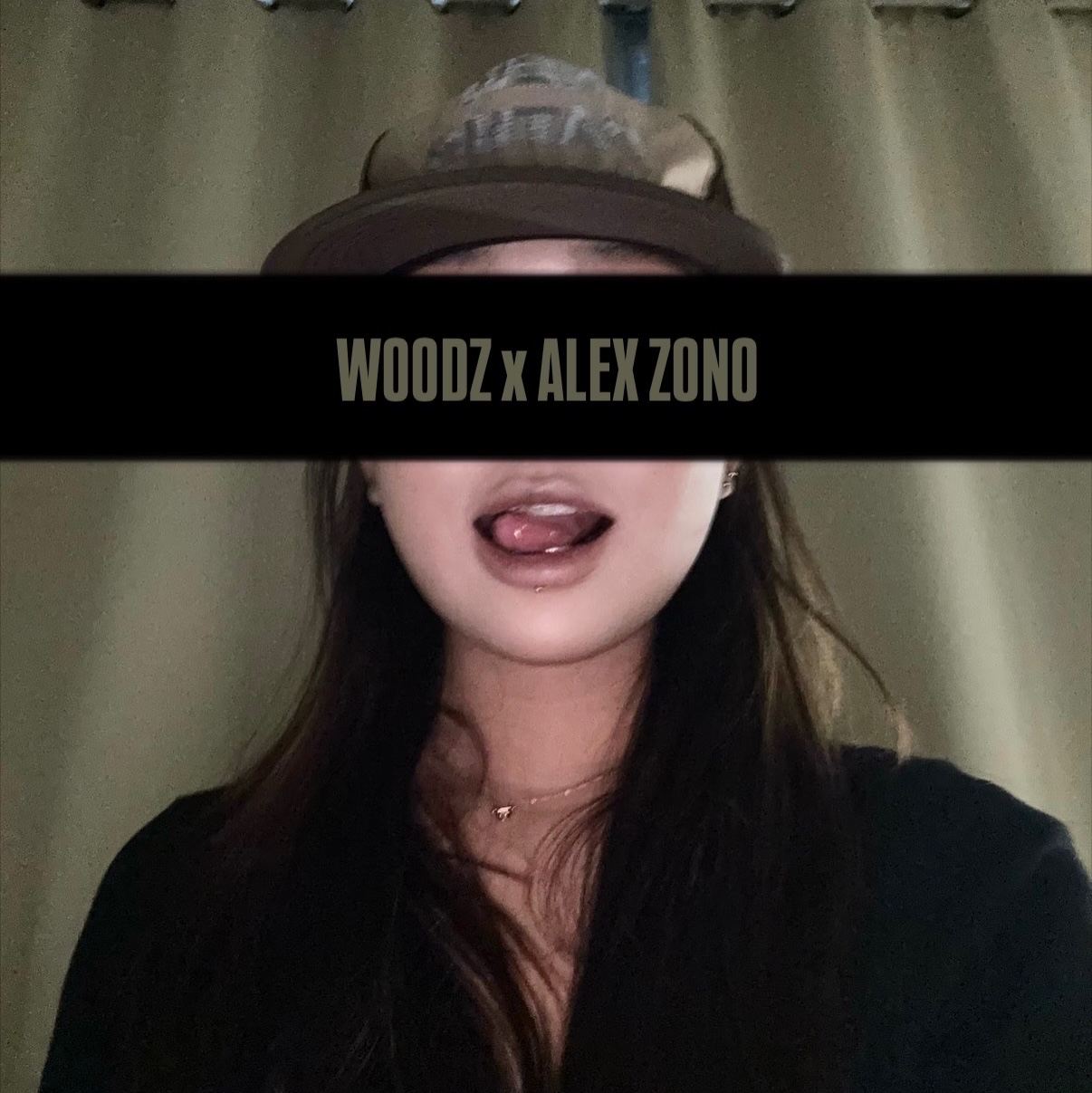 Alex Zono x Woodz New Paths Await Trucker Hat Beige 착용 스타일 - 2