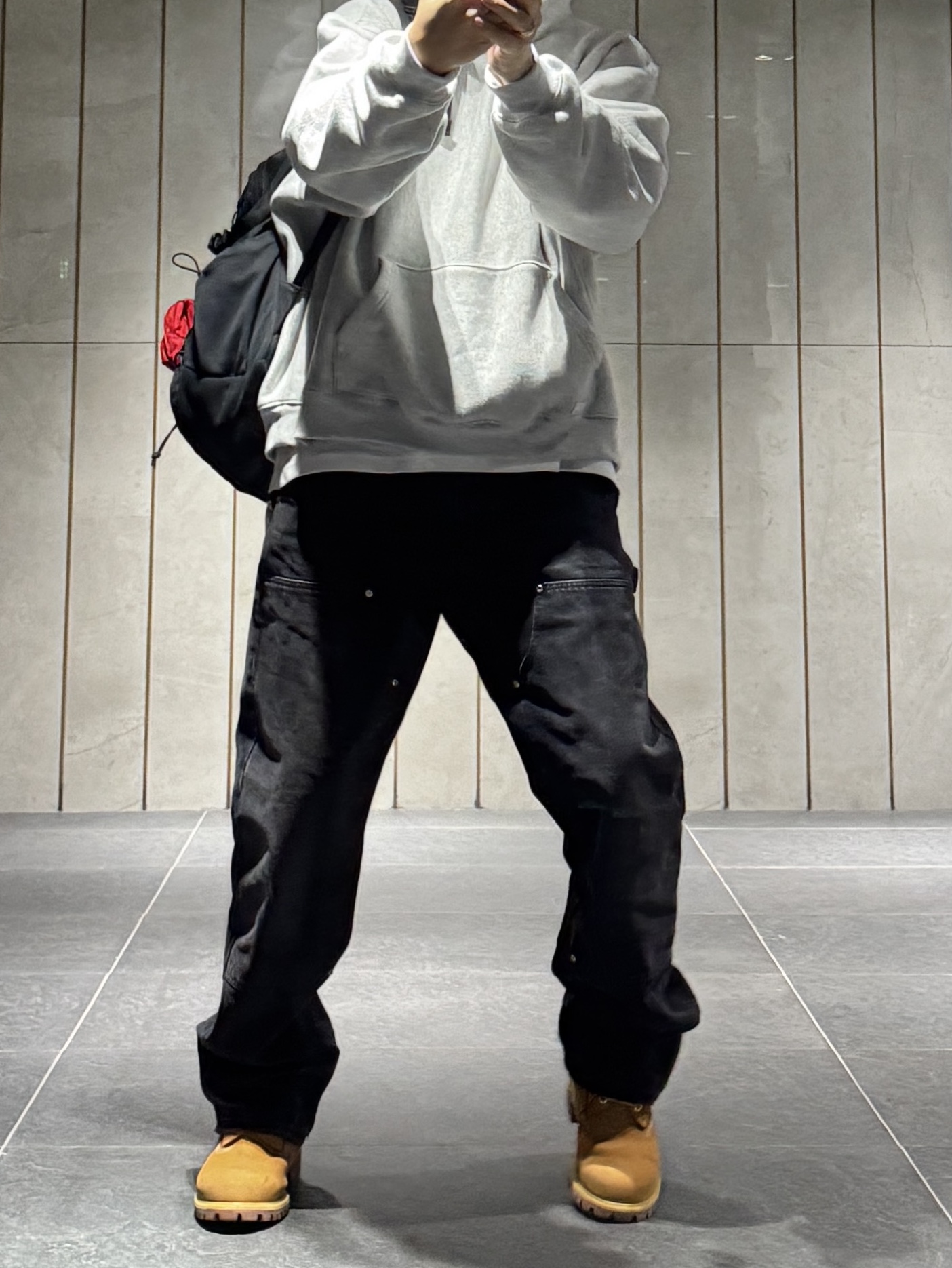 Palace Unisex Hood Grey Marl - 24FW, Supreme Backpack Black - 25SS 착용 스타일 - 2